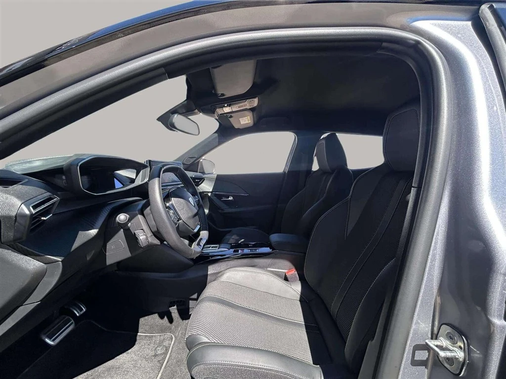 Peugeot e-2008 EL GT 156HK 5d Aut.
