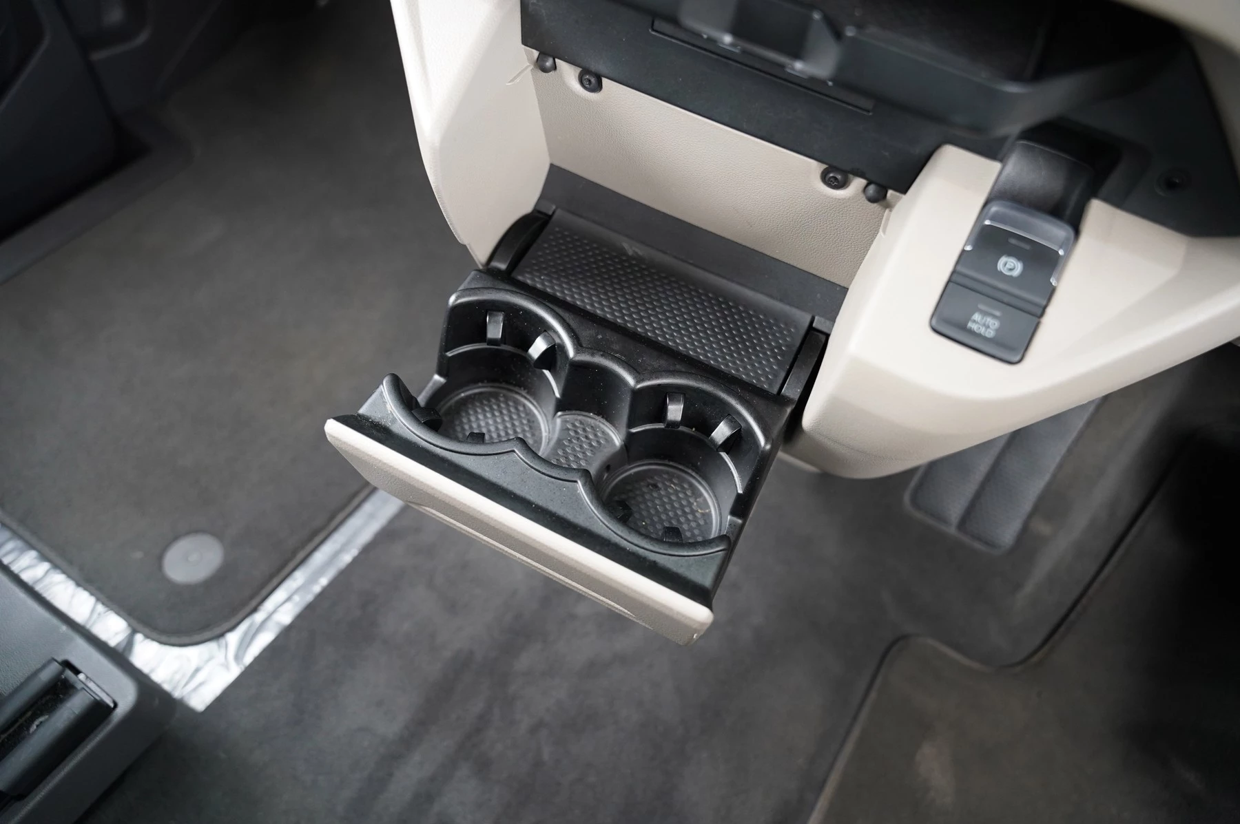 Volkswagen-California-image-57