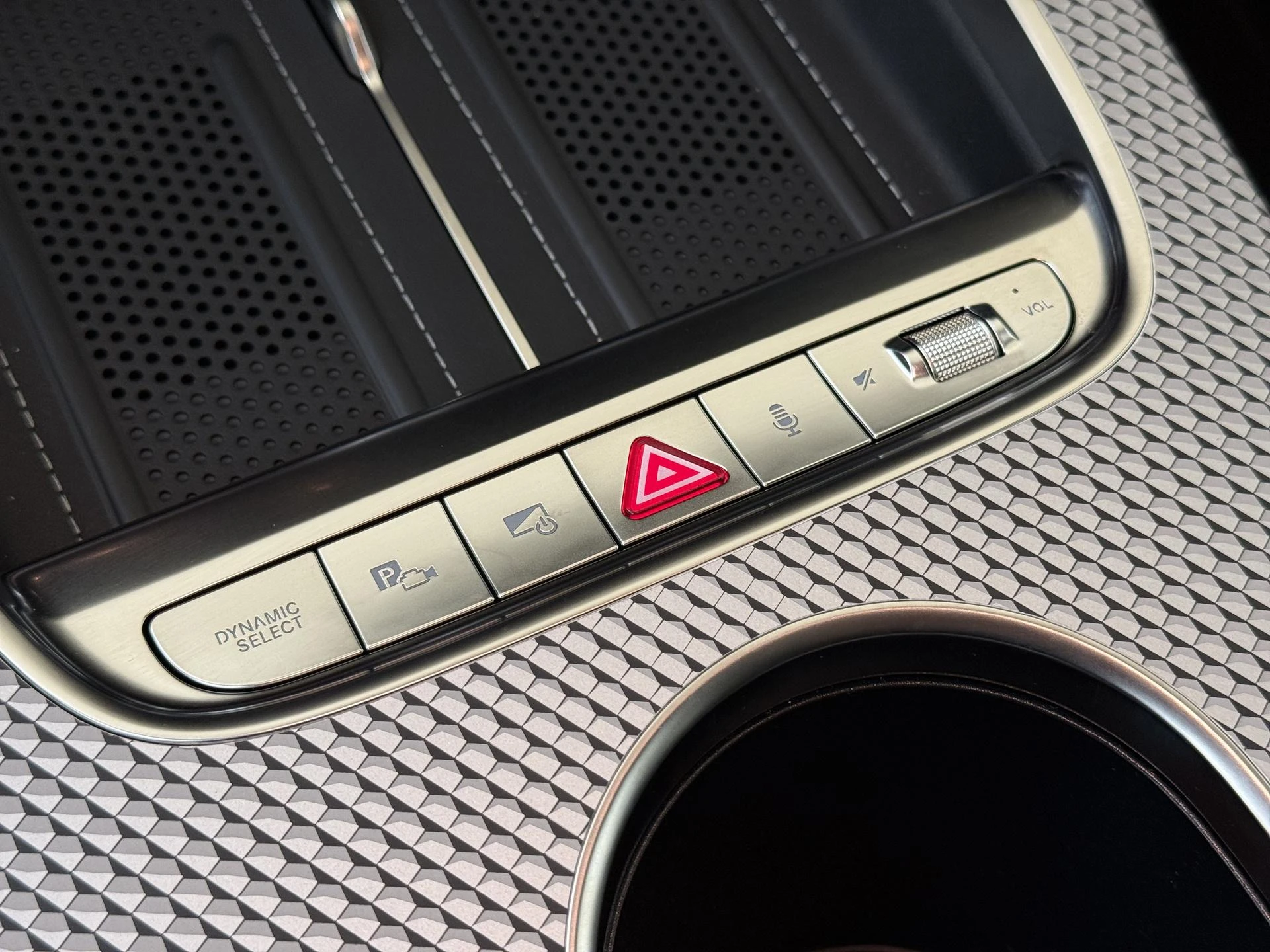 Mercedes-Benz-C-Klasse-image-19