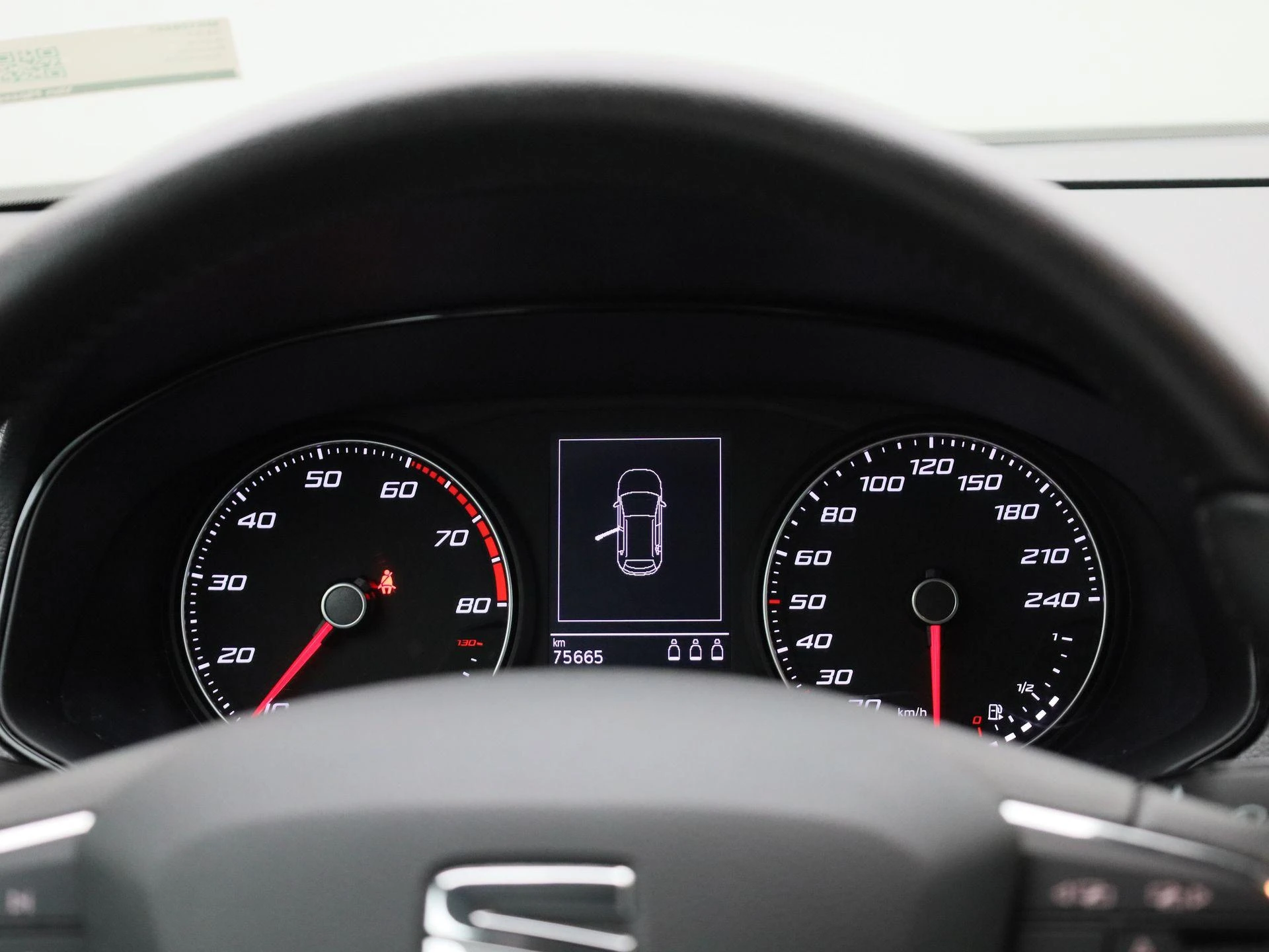 SEAT-Arona-image-7