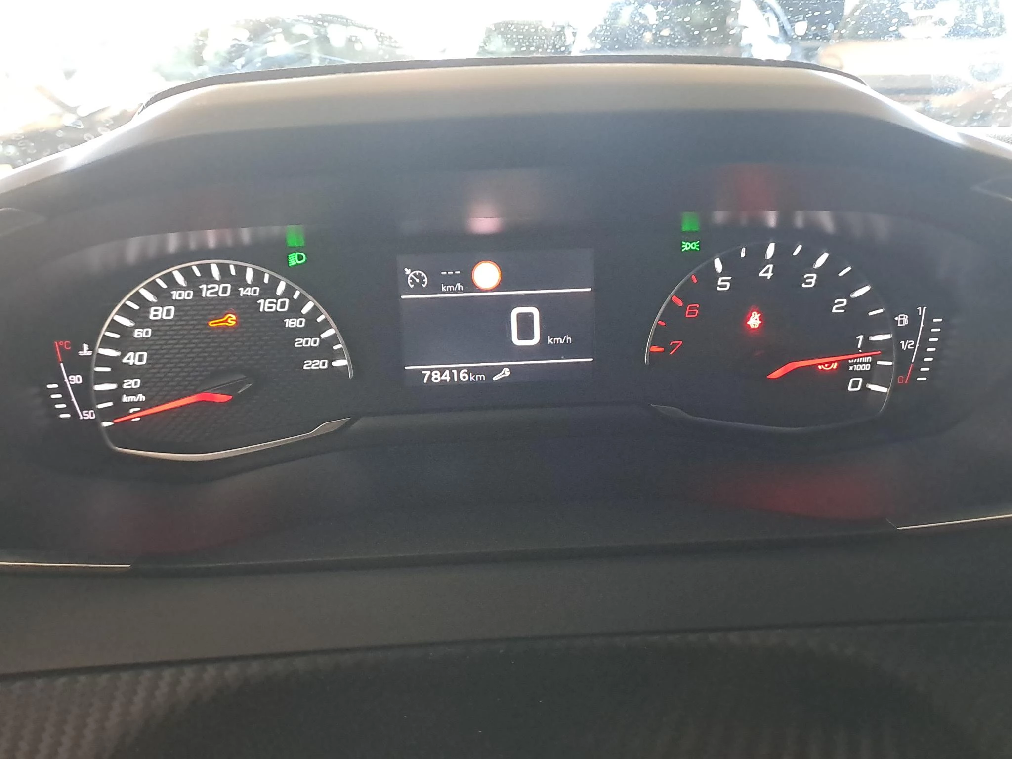 Peugeot-208-image-26