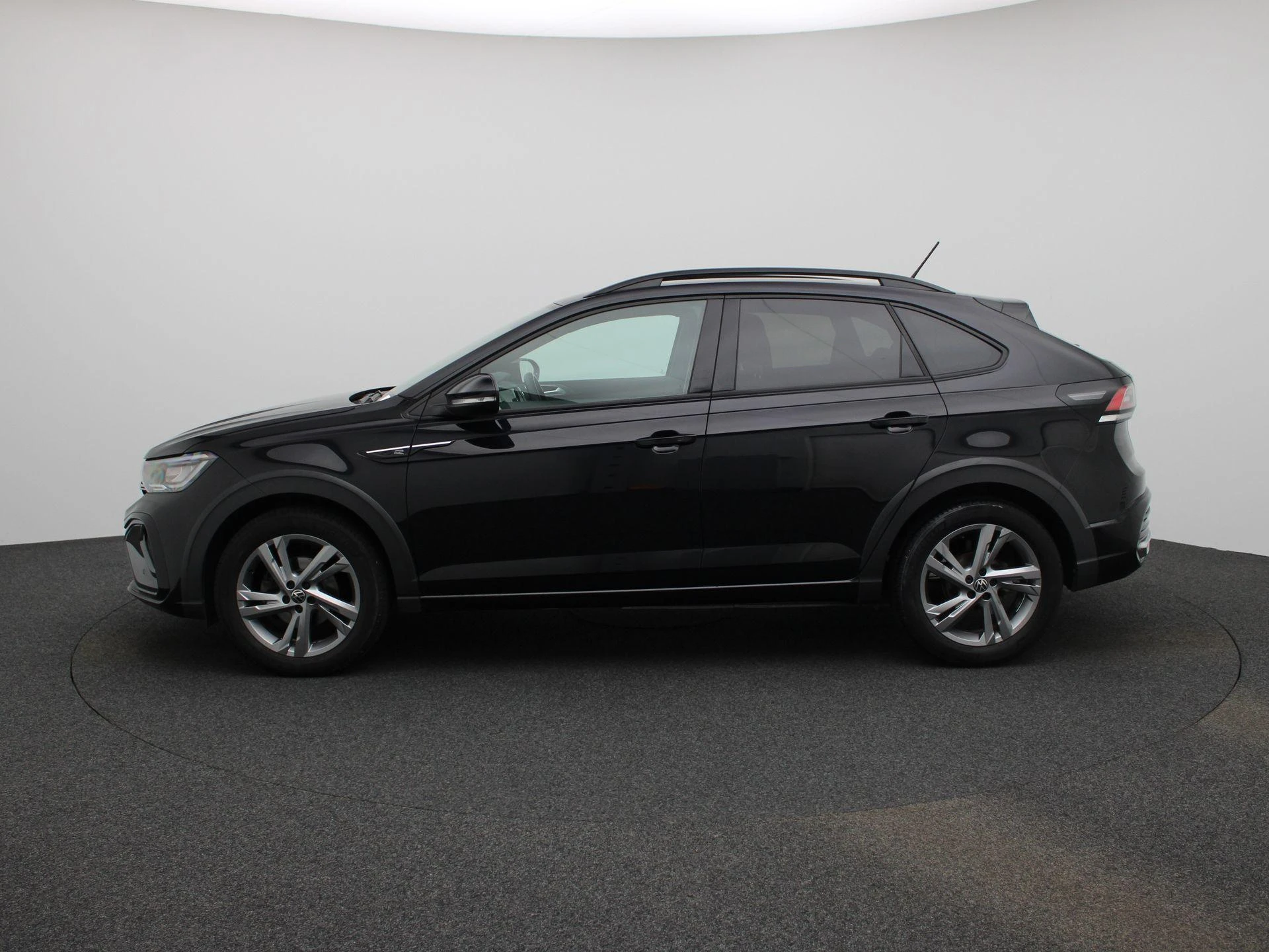 Volkswagen-Taigo-image-3