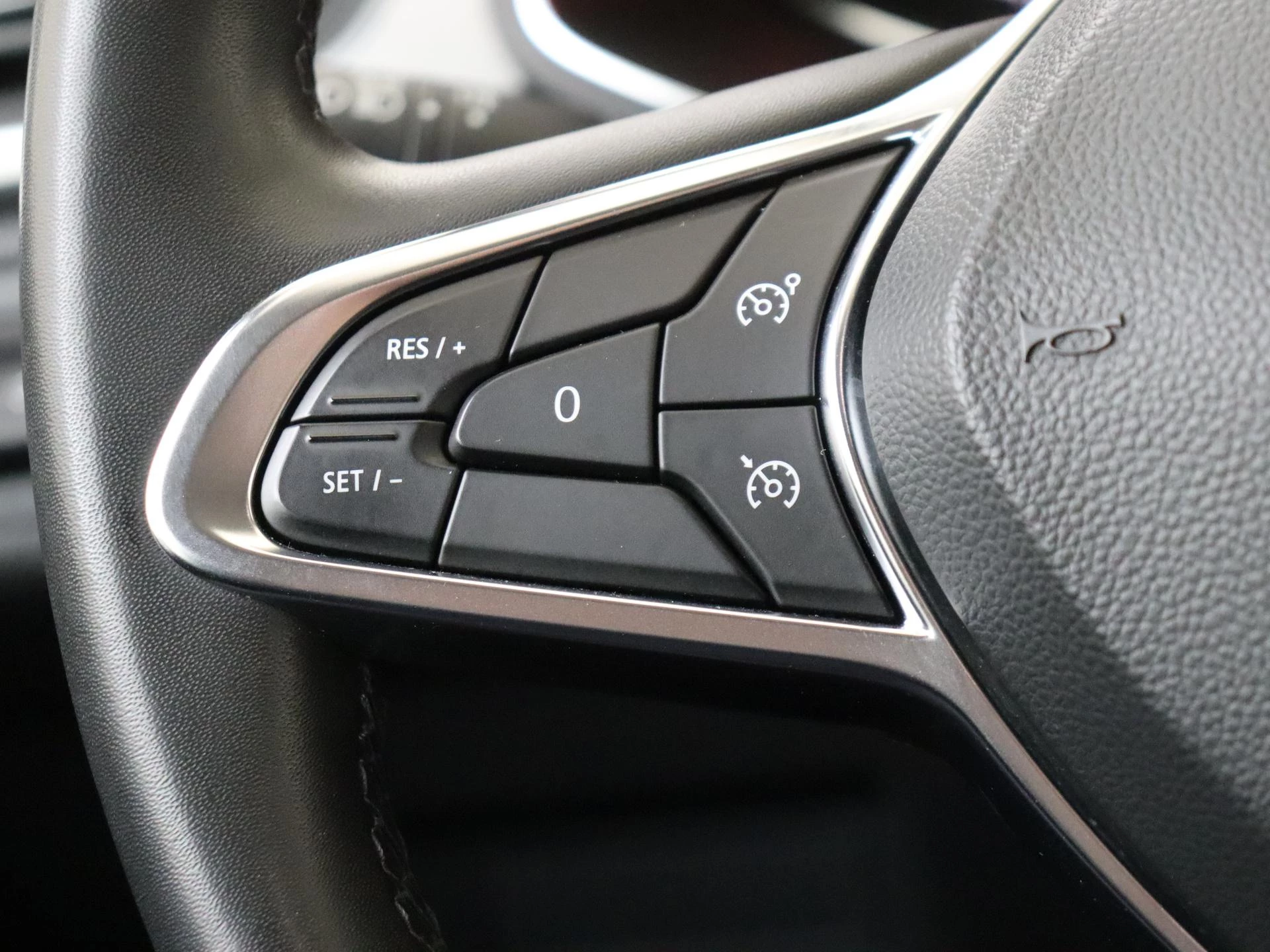 Renault Captur 1.3 TCe 140 Intens