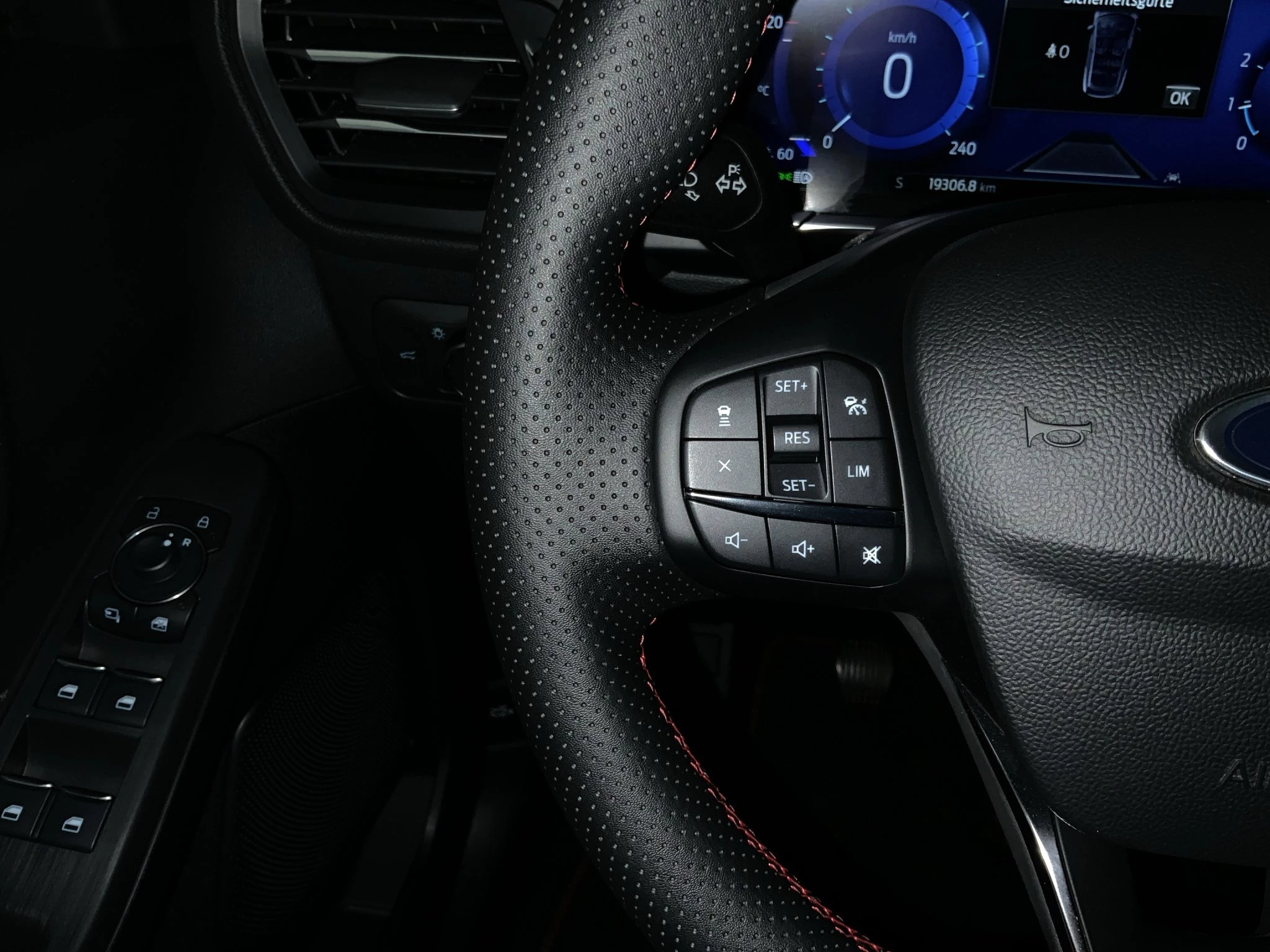 Ford Kuga ST-Line X*PANO*AHK*KAM*ACC*NAVI*SOUND-SYS.