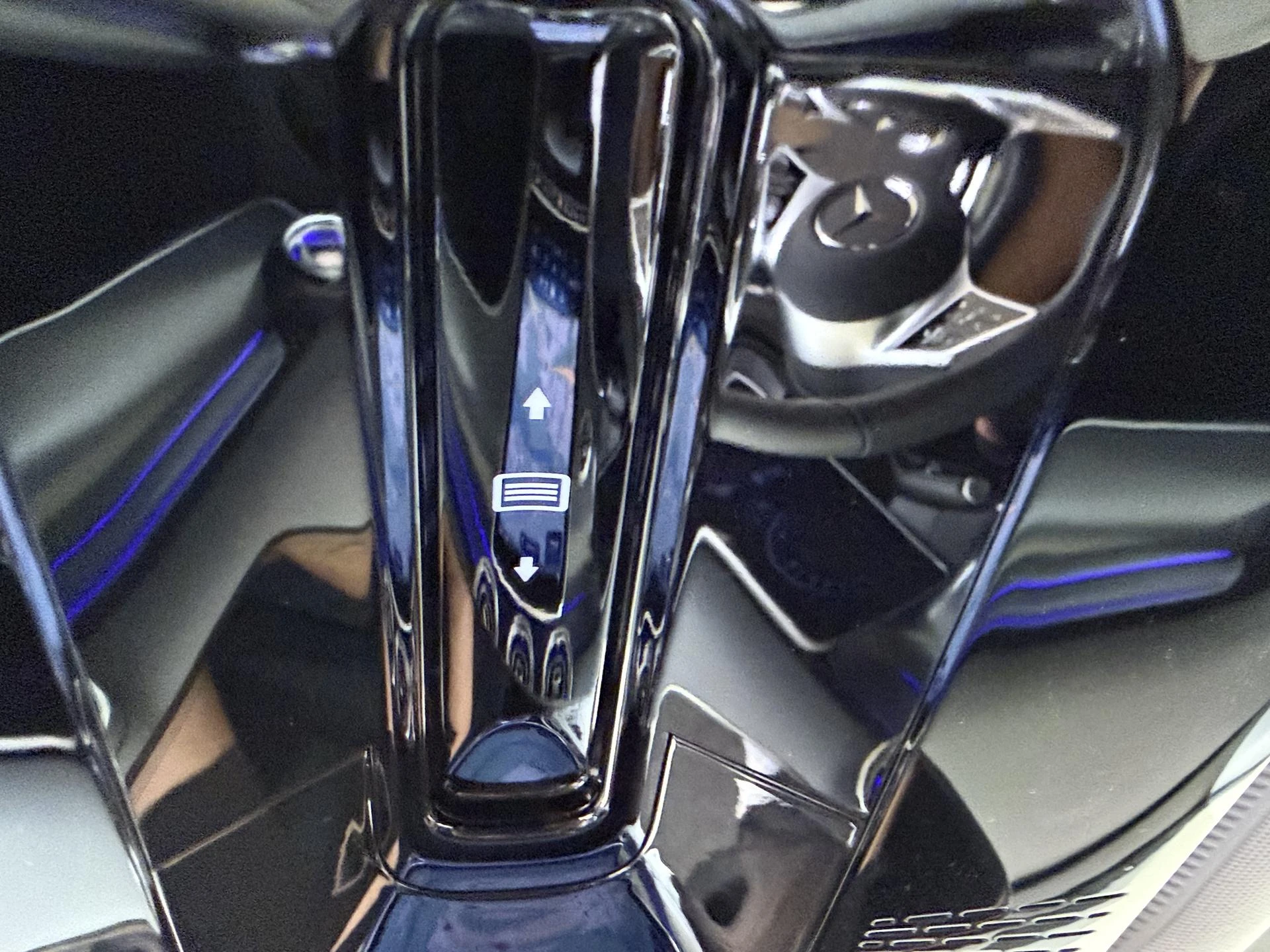 Mercedes-Benz-GLC-image-23