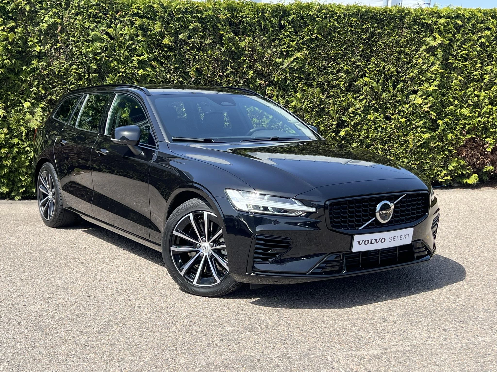 Volvo V60 T6 Plug-in hybrid AWD Plus Dark