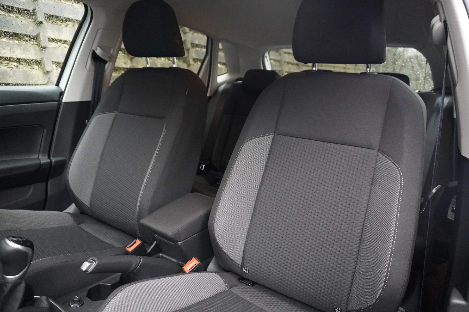 Volkswagen-Polo-image-38