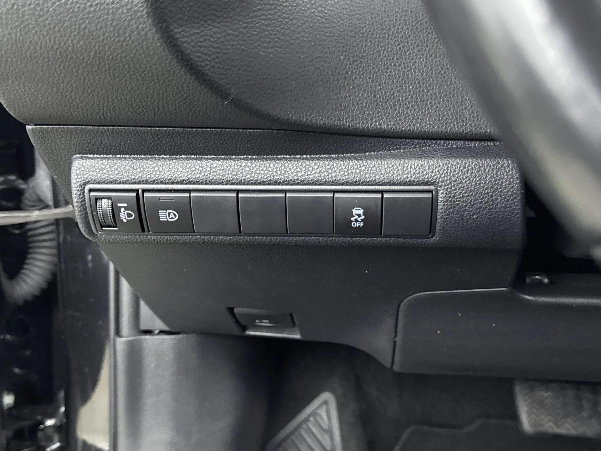 Toyota-Corolla Touring Sports-image-22