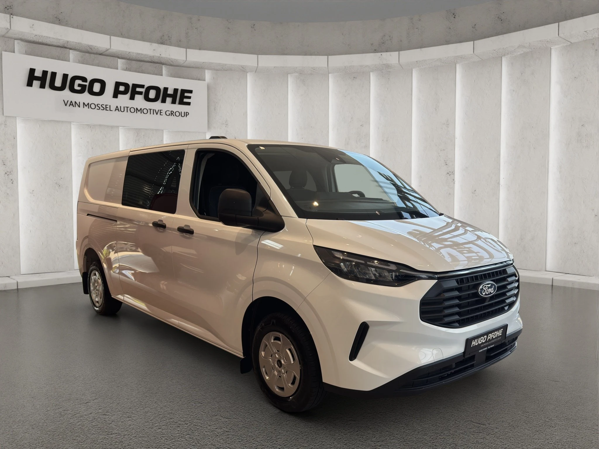Ford-Transit Custom-image-3