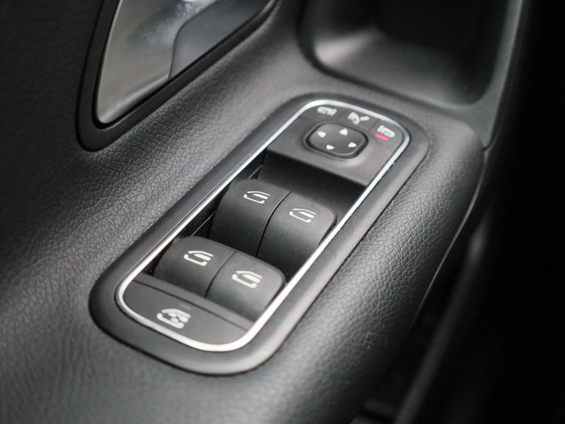 Mercedes-Benz-A-Klasse-image-29