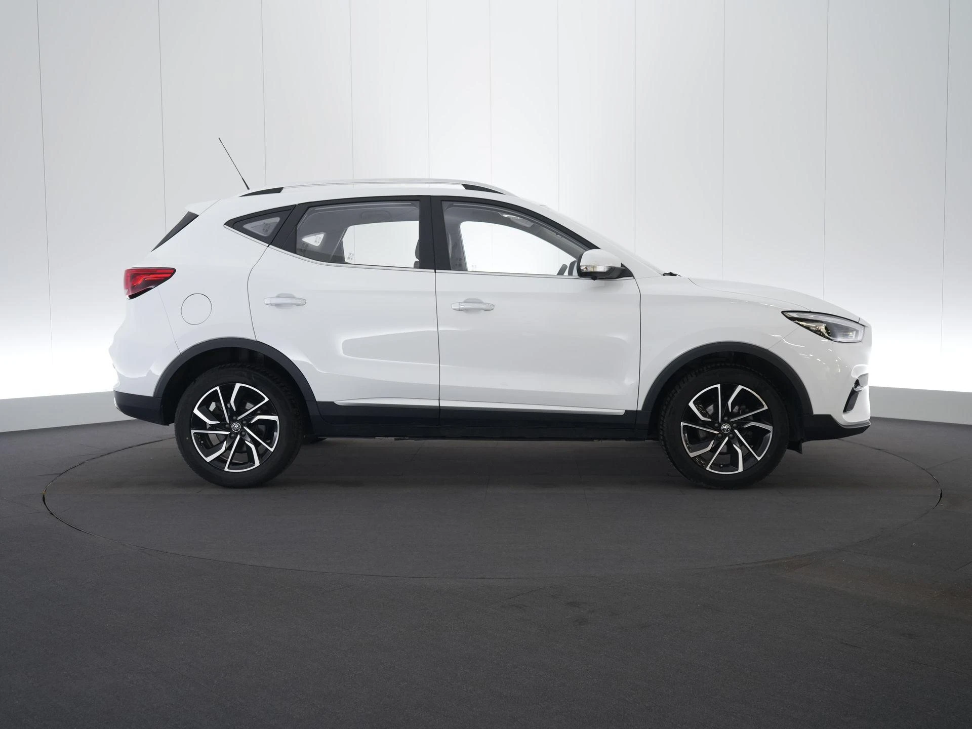 MG-ZS-image-5