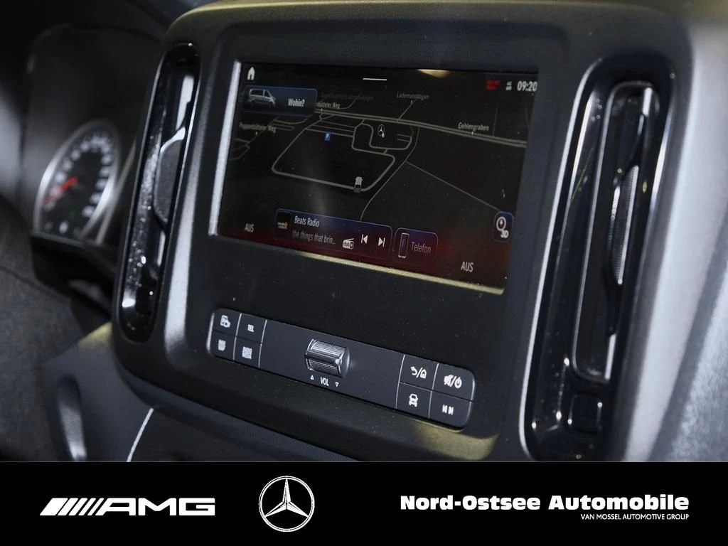 Mercedes-Benz-Vito-image-7