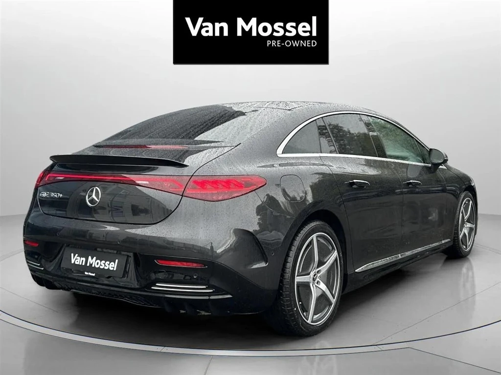 Mercedes-Benz-EQE-image-4
