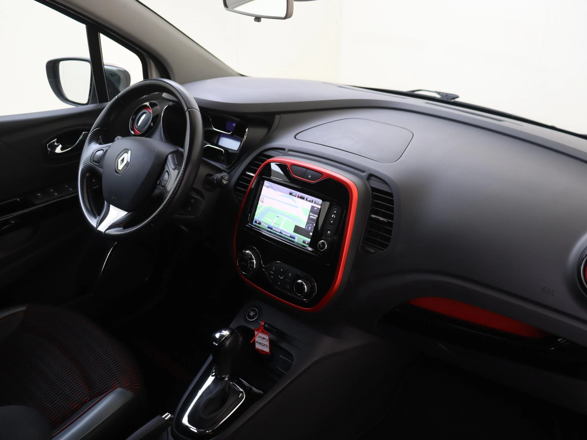 Renault-Captur-image-4