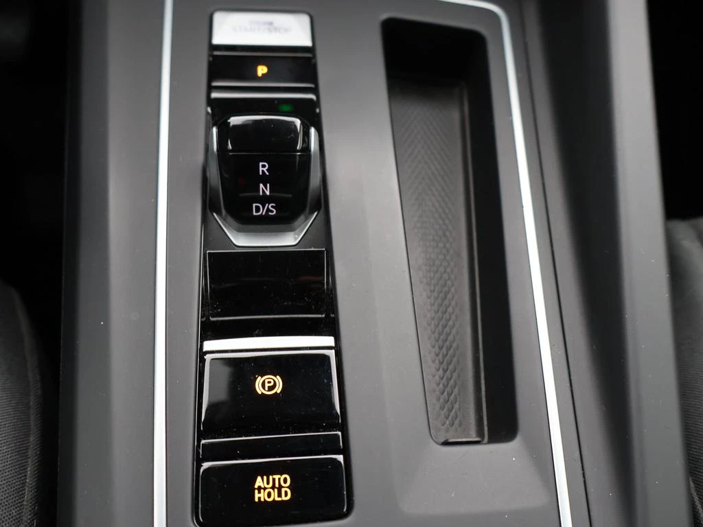 Volkswagen Golf VIII SW Golf Variant Life 1.0eTSI 110PK *AUTOMAAT*ACC*TREKHAAK*LANE ASSIST*PDC*VIRTUAL COCKPIT*...*