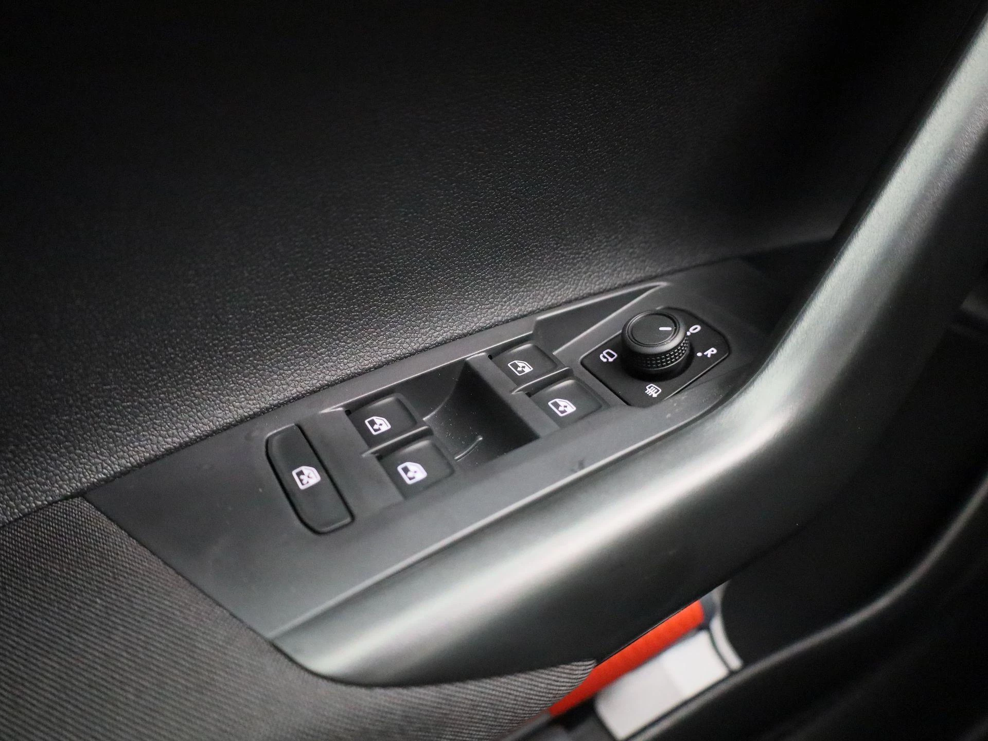 Volkswagen-Taigo-image-24