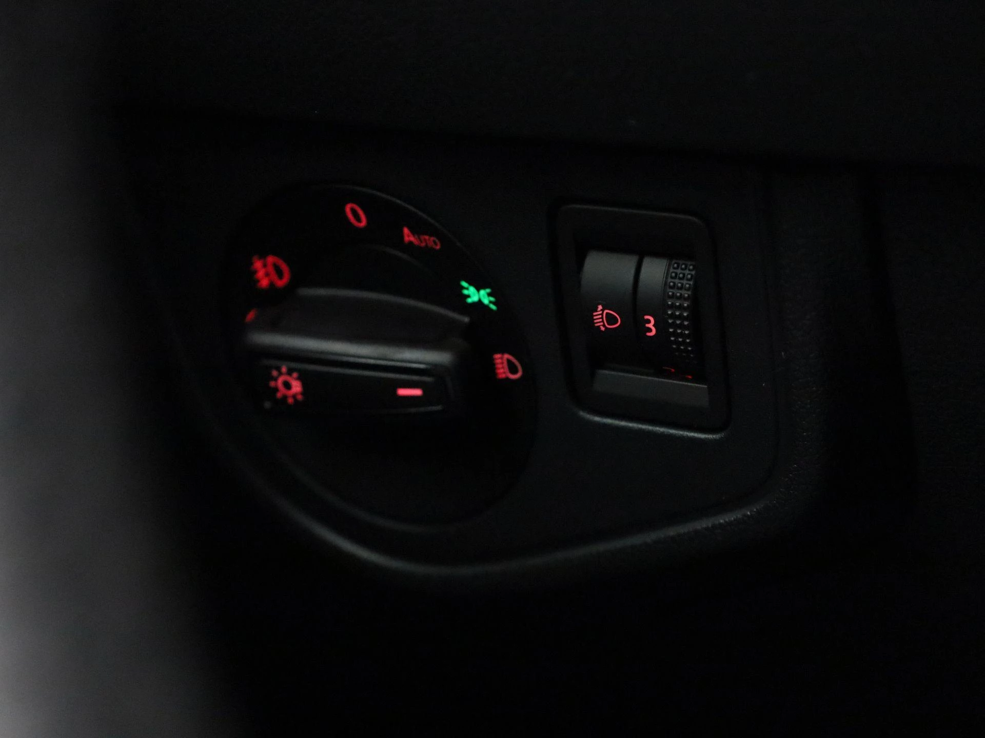 Volkswagen-Polo-image-22