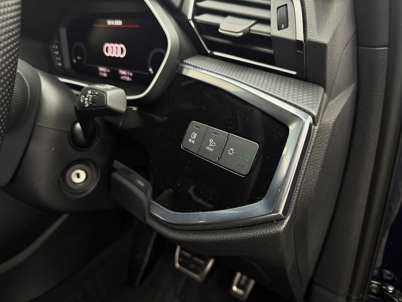 Audi-Q3-image-28