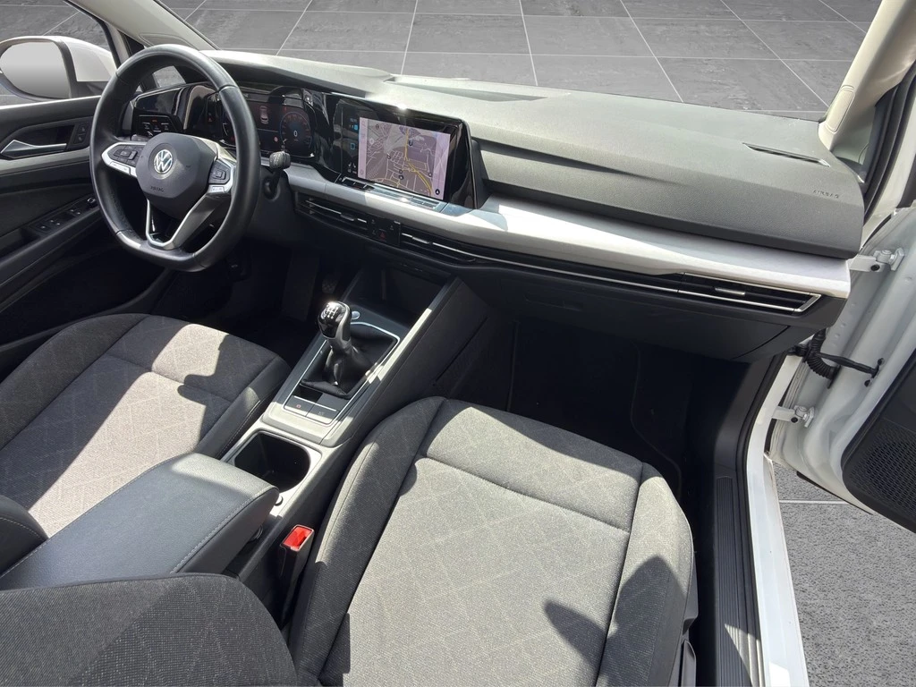 Volkswagen Golf 1.5 TSI Life *NAVI*LED*LENKRADHEIZUNG*SITZHEIZUNG*