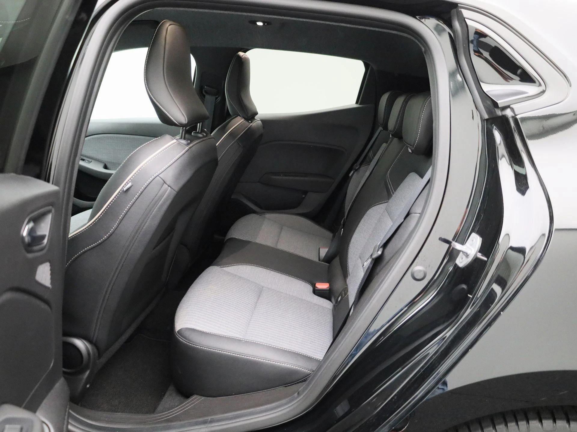 Renault-Clio-image-9