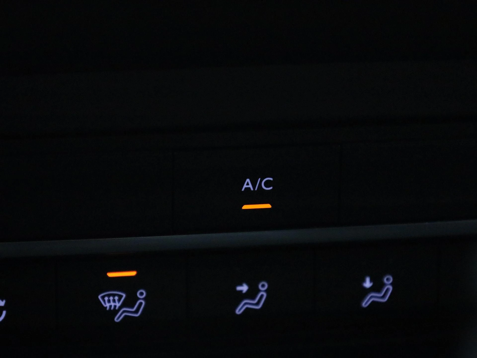 Opel-Combo Life-image-25