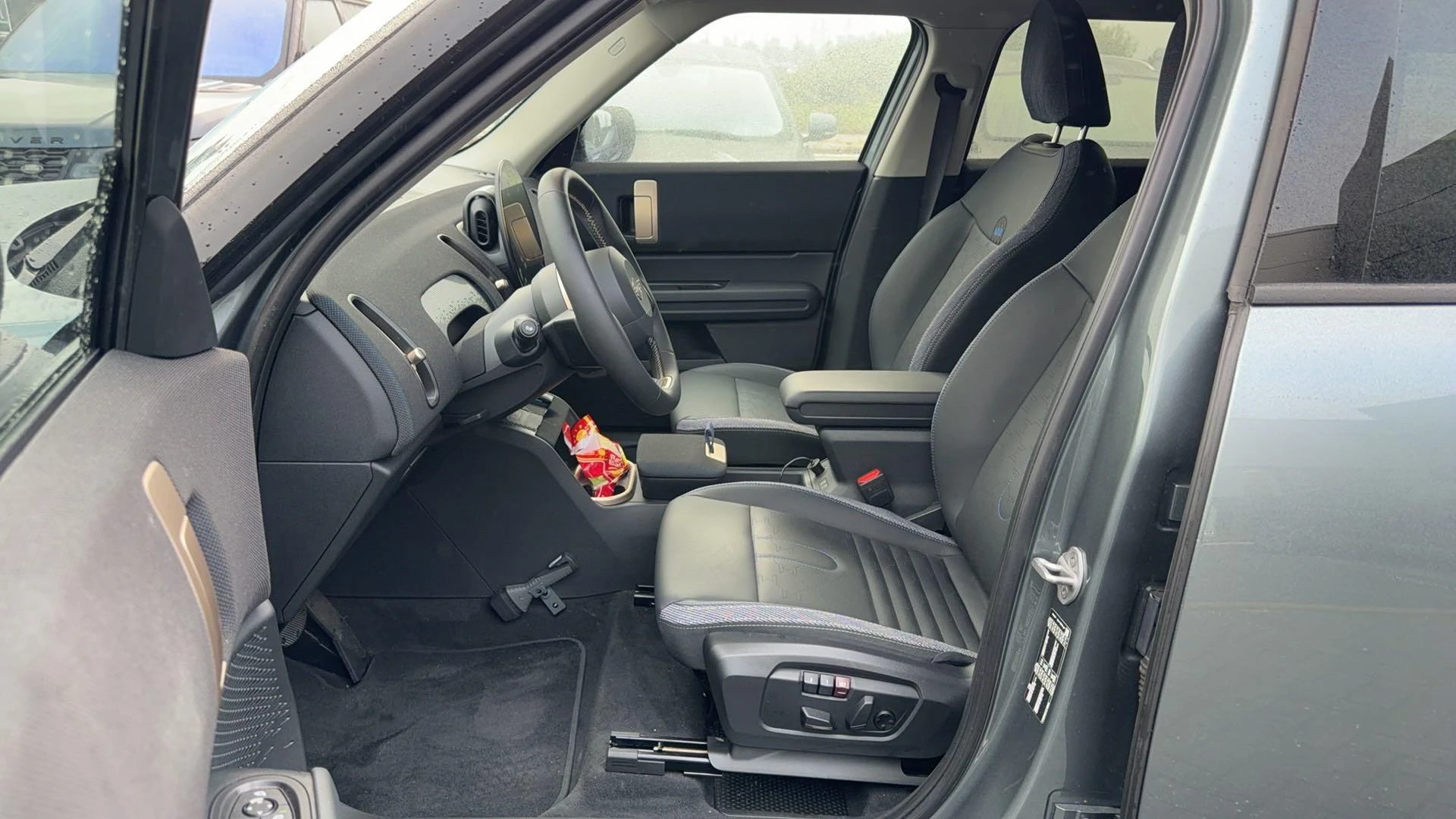 MINI-Countryman-image-6