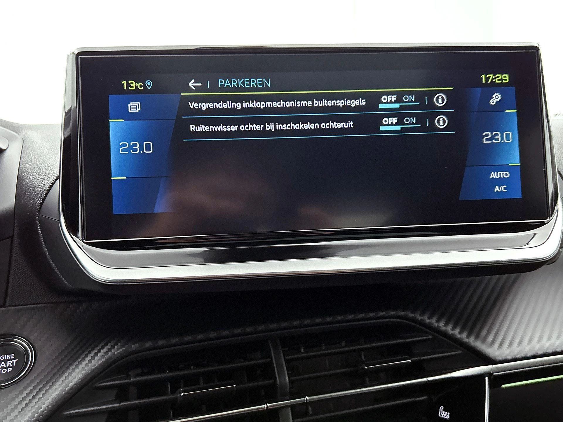 Peugeot-e-2008-image-13