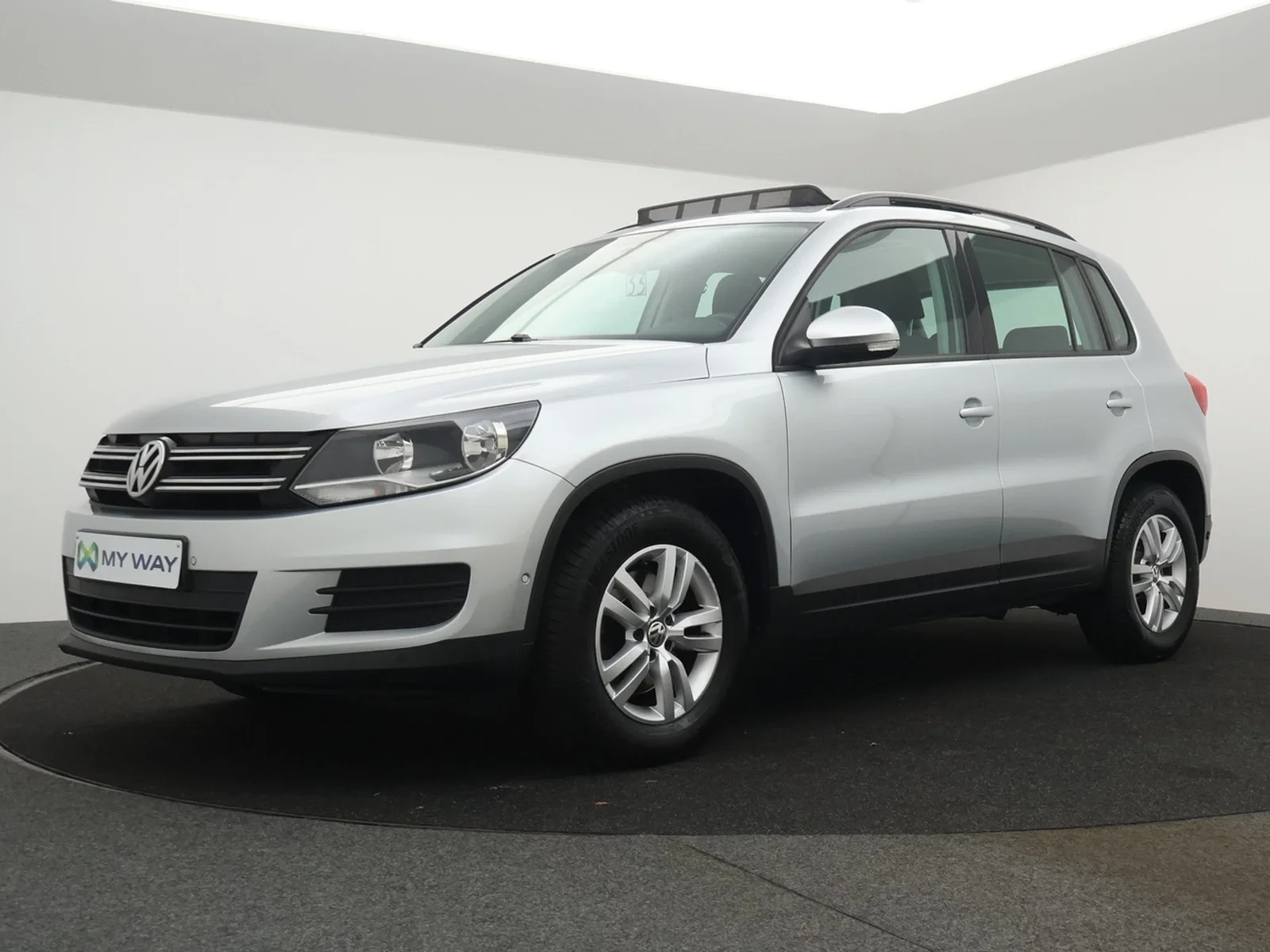Volkswagen-Tiguan-image-0