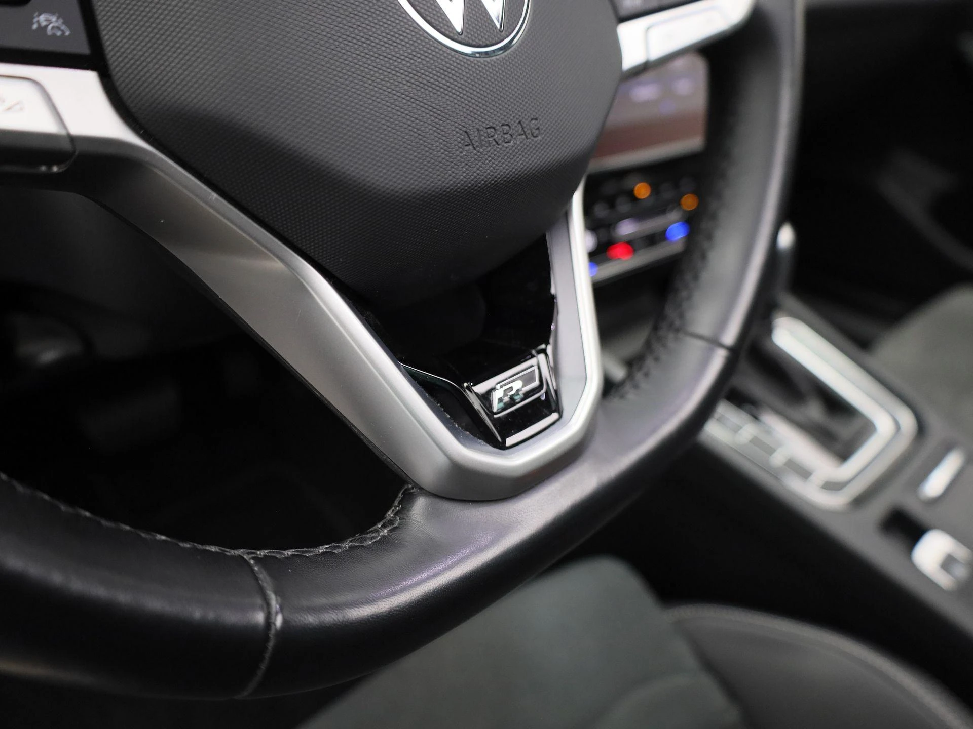 Volkswagen-Passat-image-29