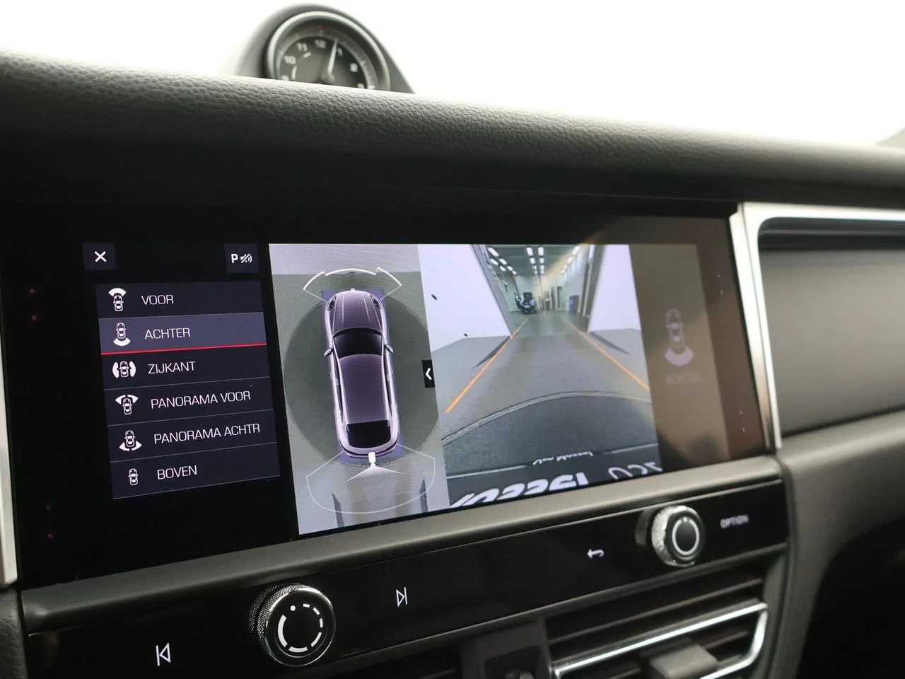Porsche-Macan-image-20