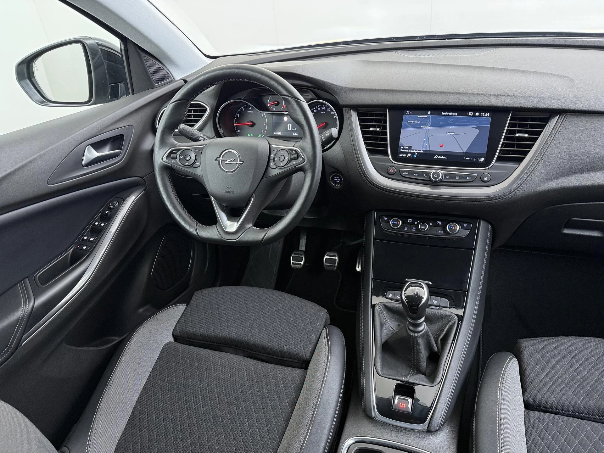 Opel-Grandland X-image-21