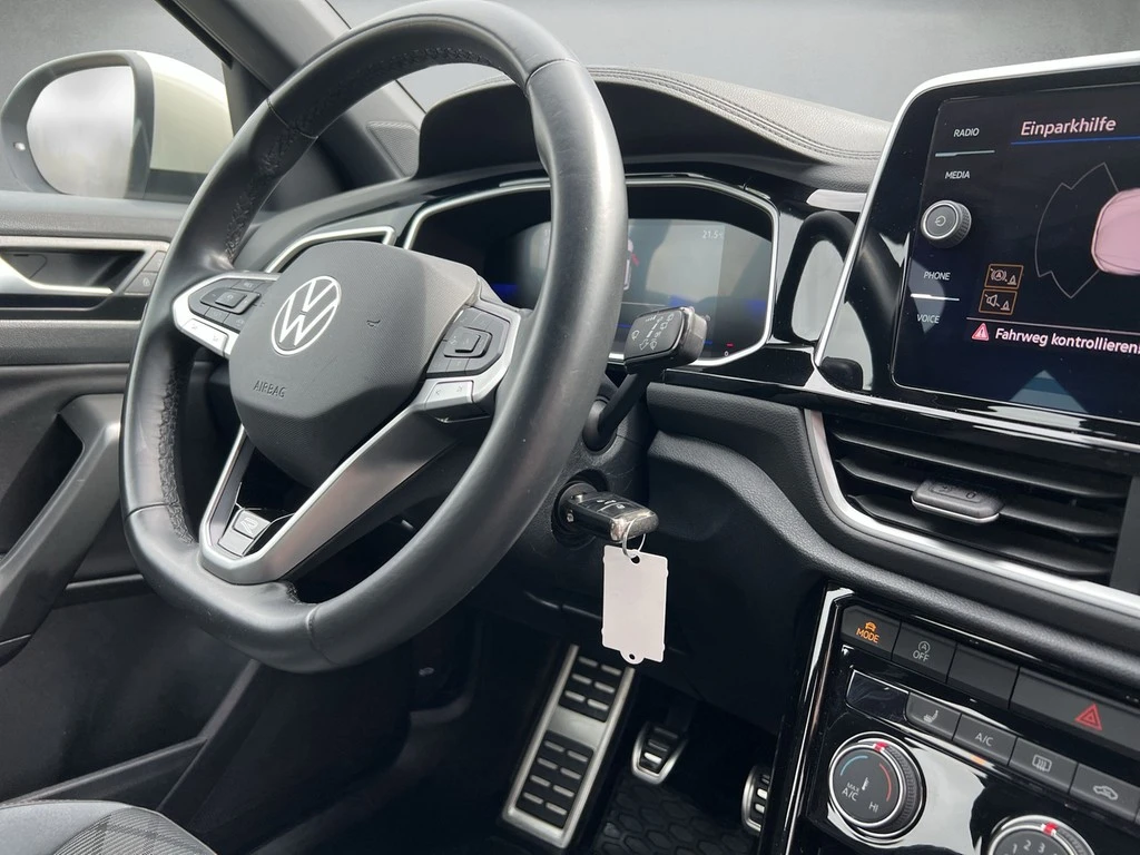 Volkswagen-T-Roc-image-6