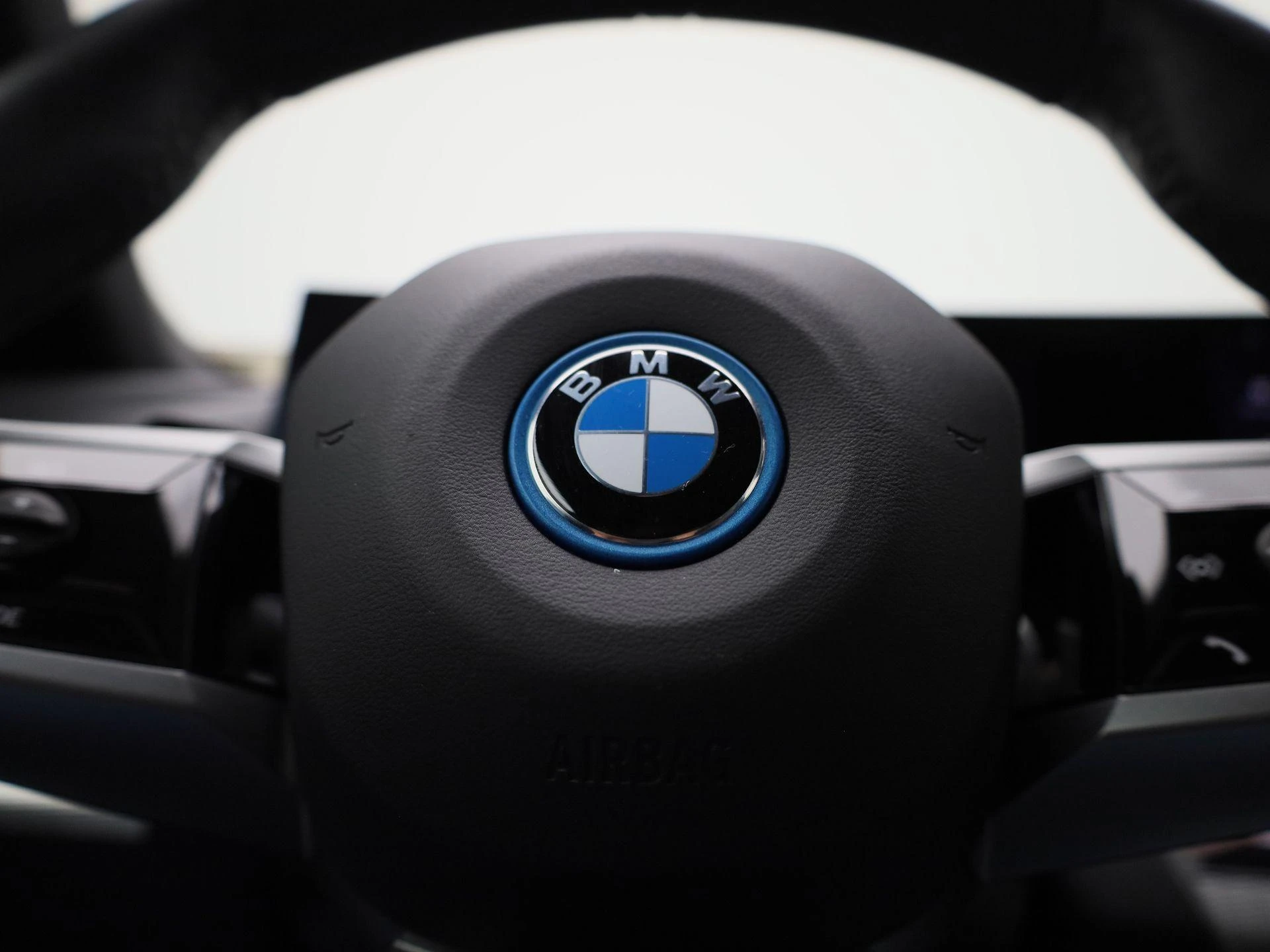 BMW-i5-image-27