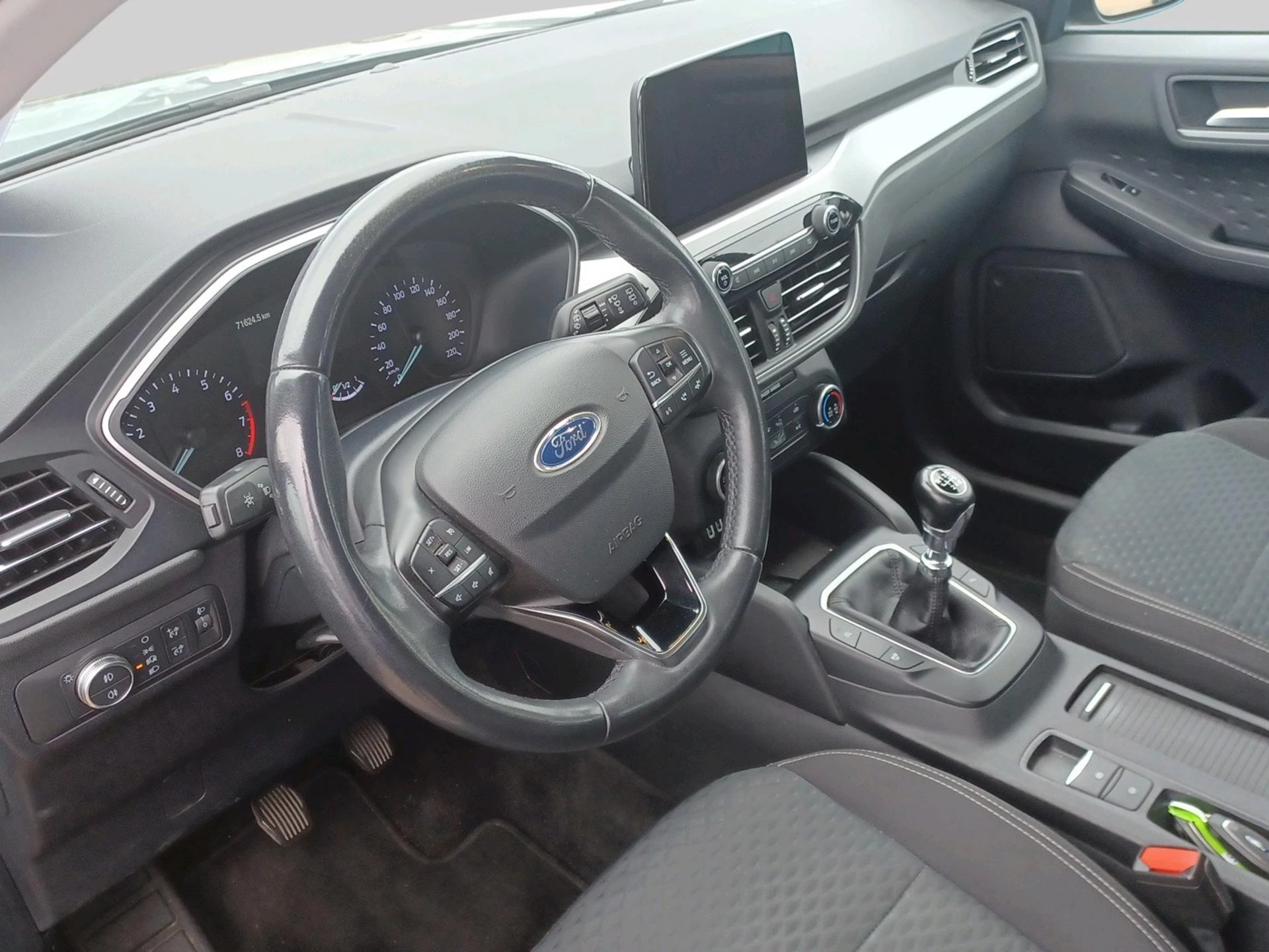 Ford-Kuga-image-8