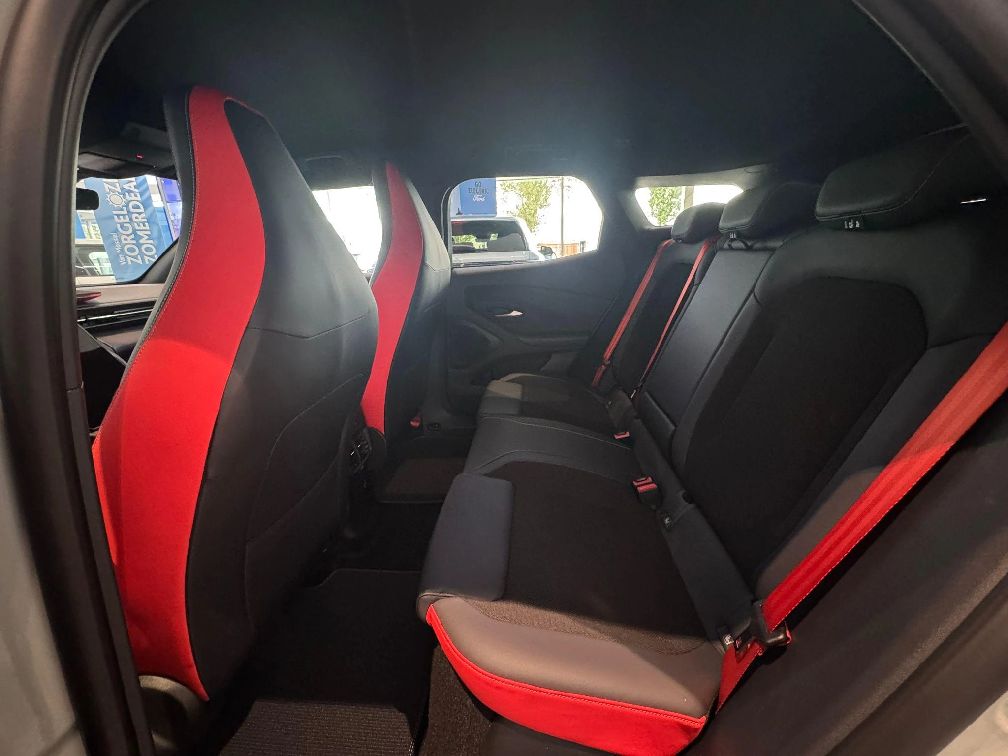Ford-Explorer-image-16