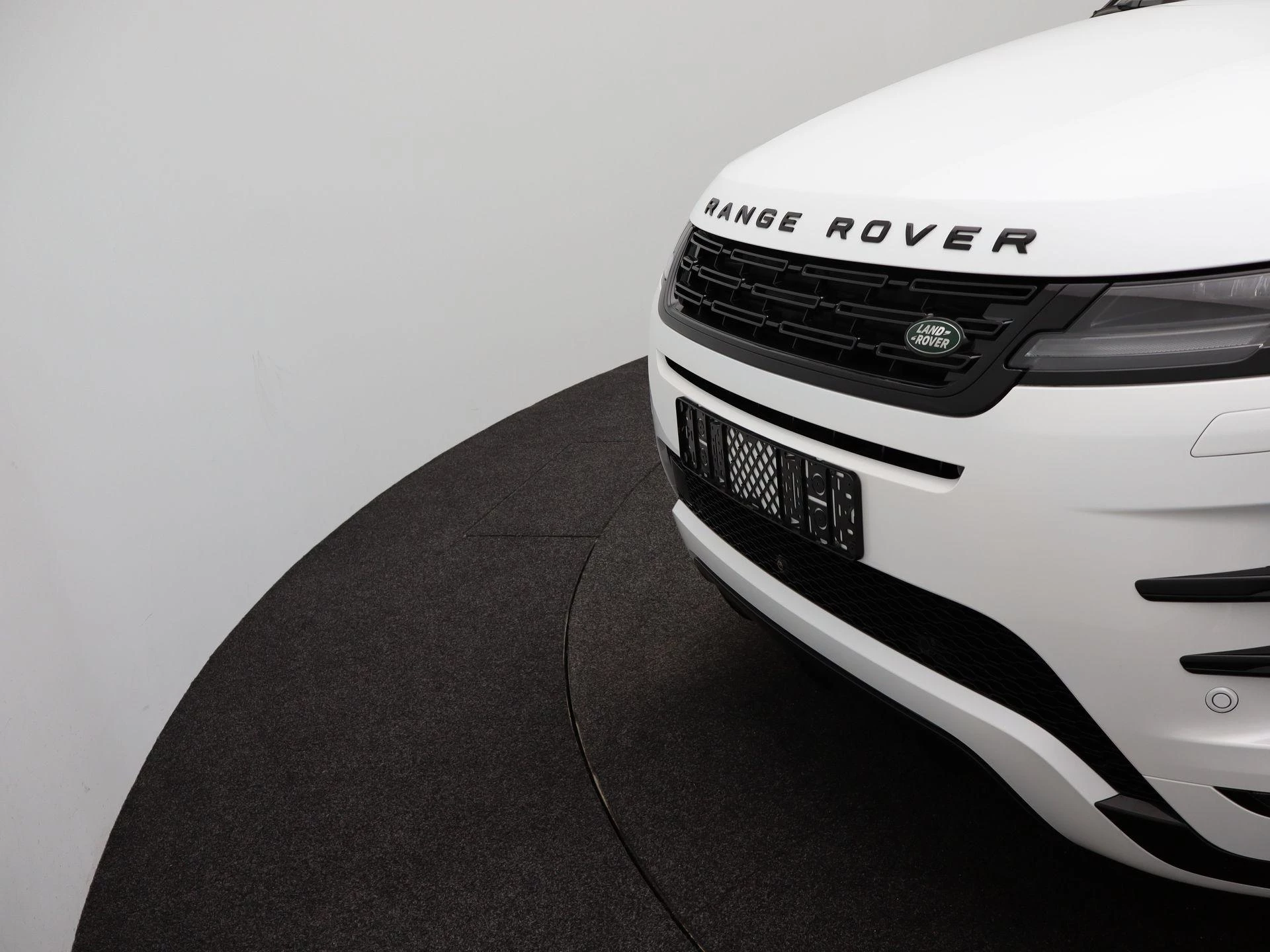 Land Rover-Range Rover Evoque-image-39