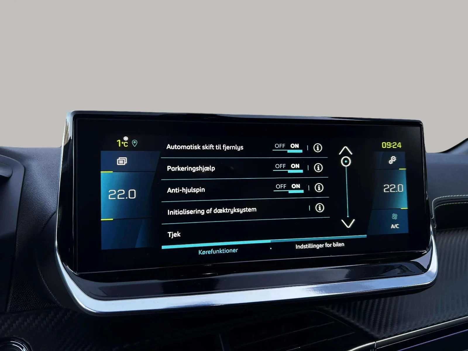 Peugeot-e-208-image-16