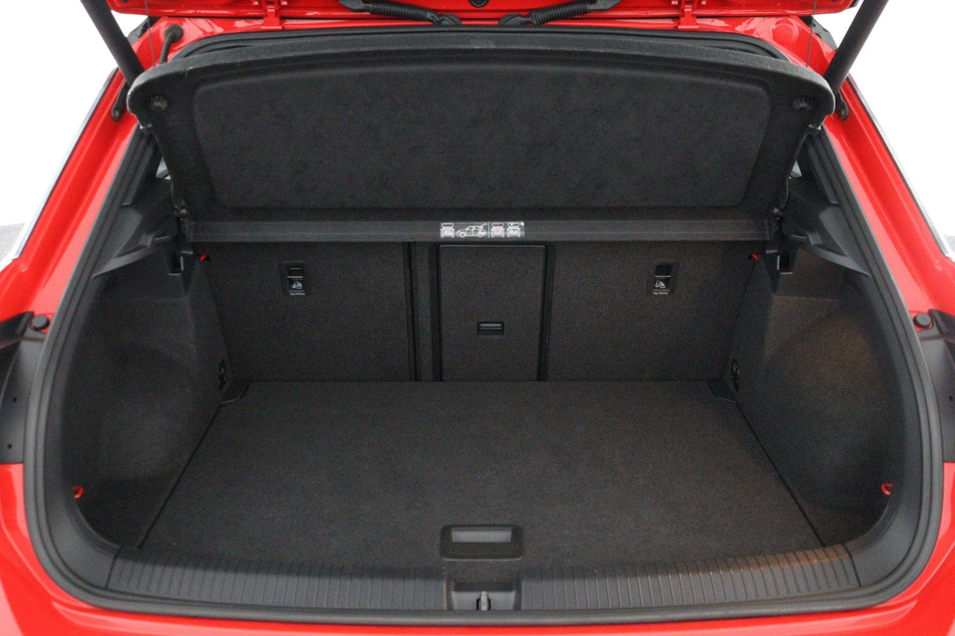 Volkswagen-T-Roc-image-18