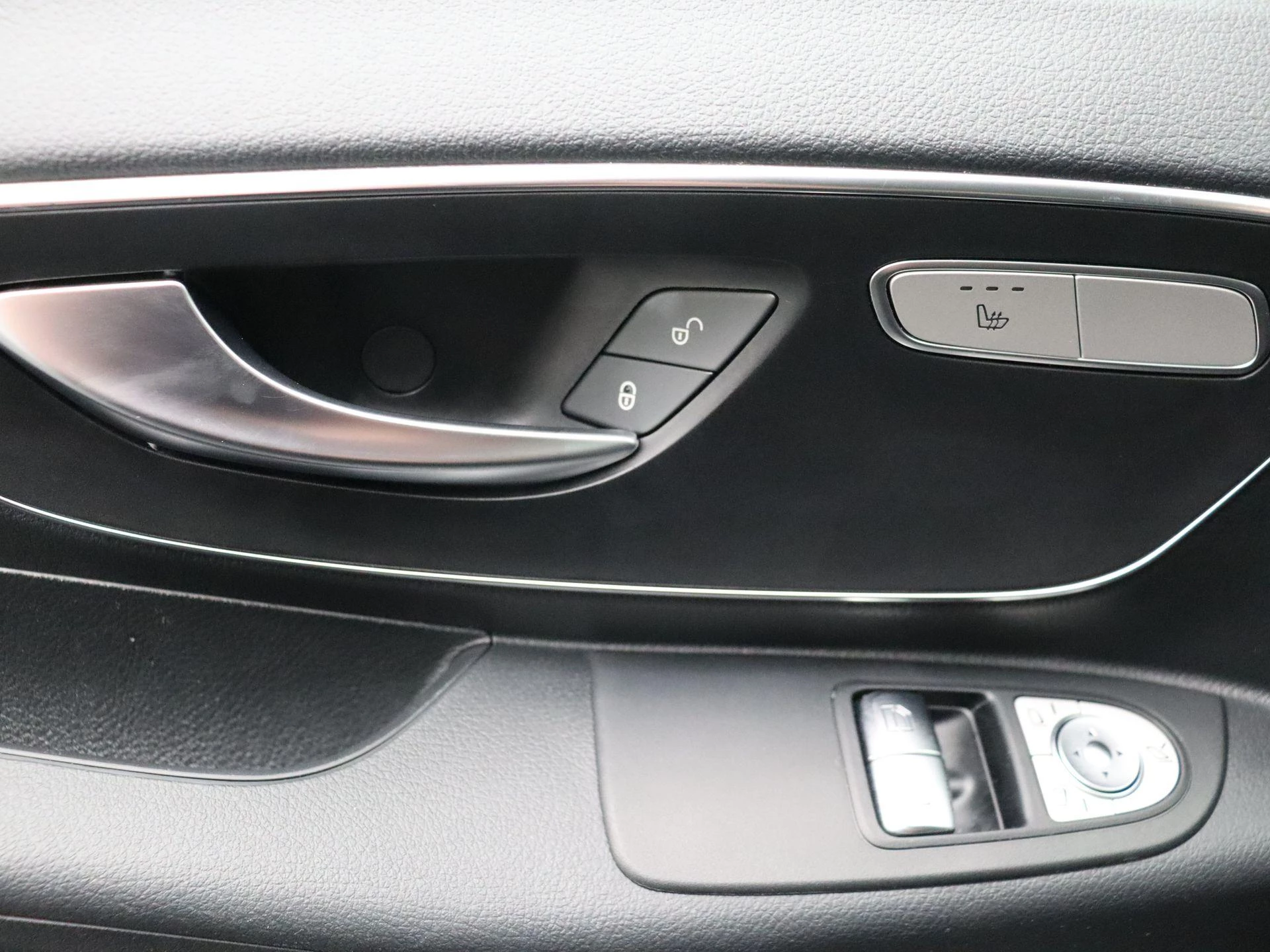 Mercedes-Benz Vito Tourer 124 L2 + DUBBEL CABINE + SPORTPAKKET +