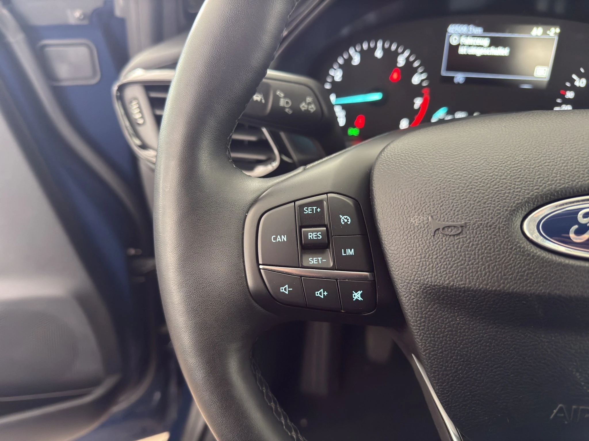 Ford Puma Cool & Connect 70kW