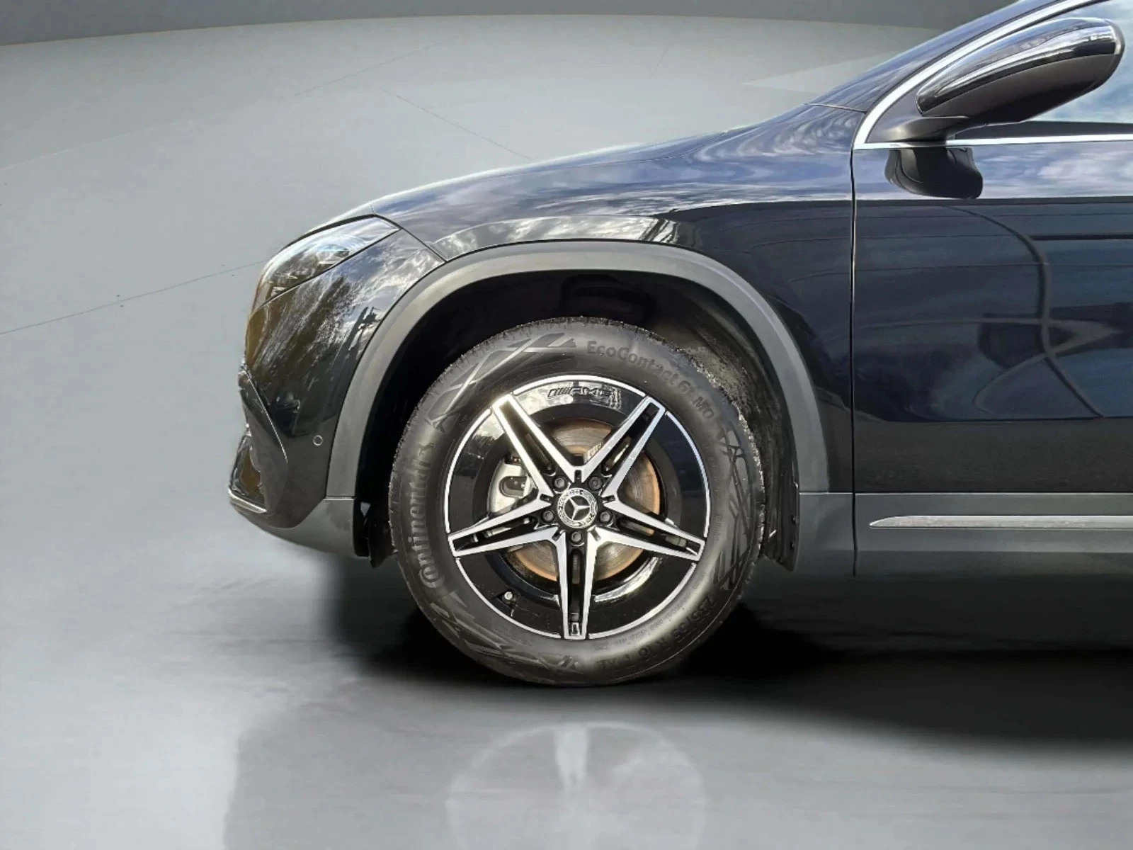 Mercedes-Benz-EQA-image-8