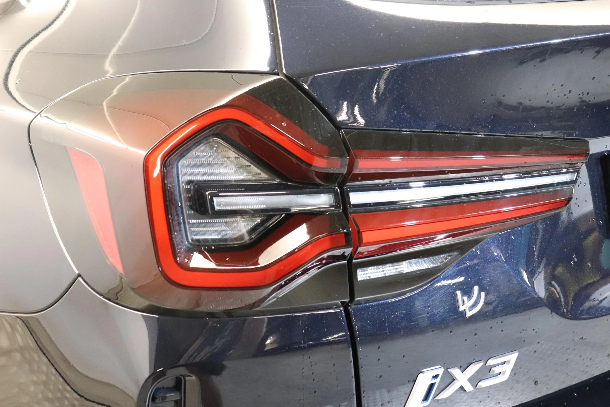 BMW iX3 iX3