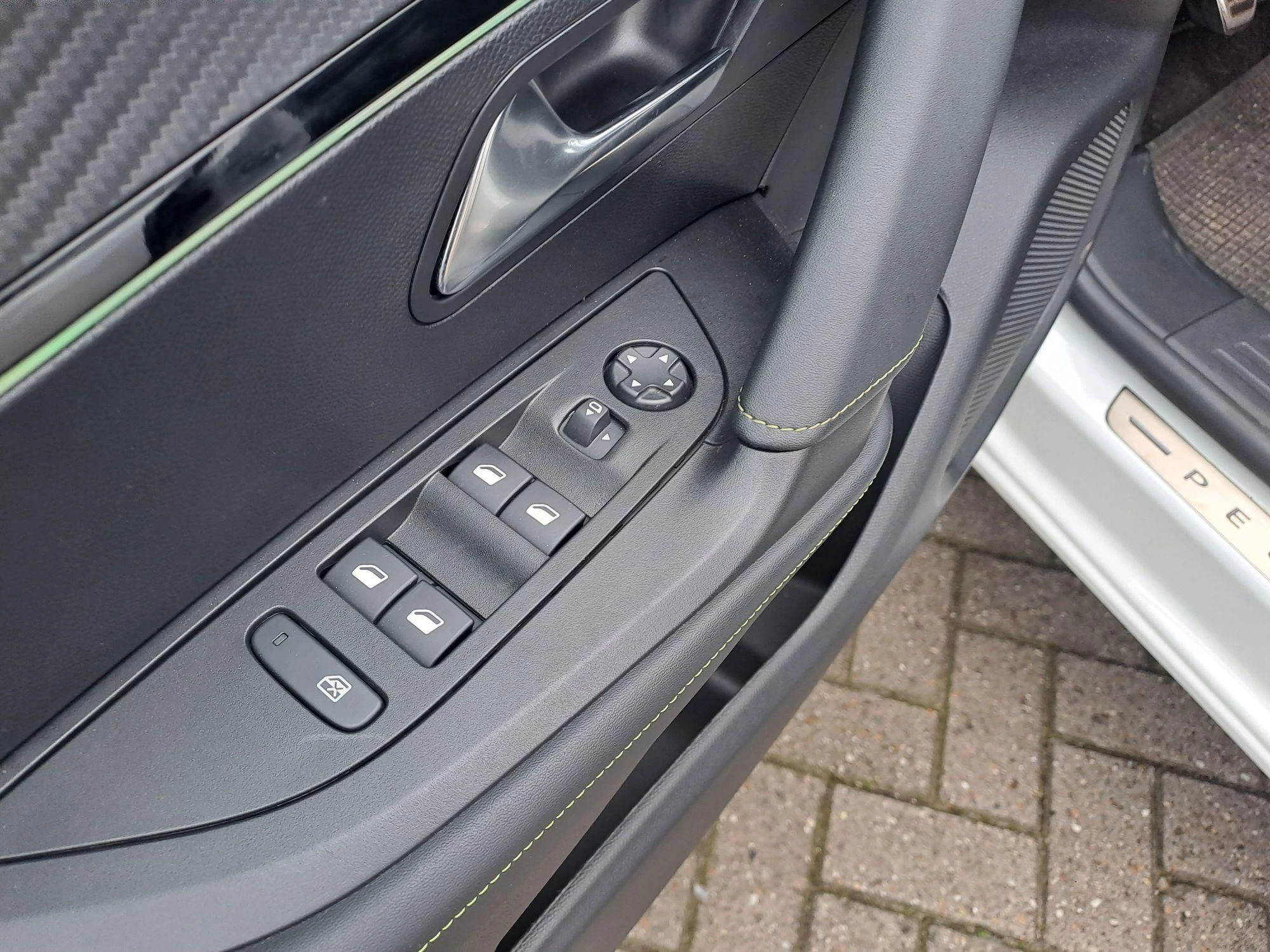 Peugeot 2008 1.2 PureTech GT