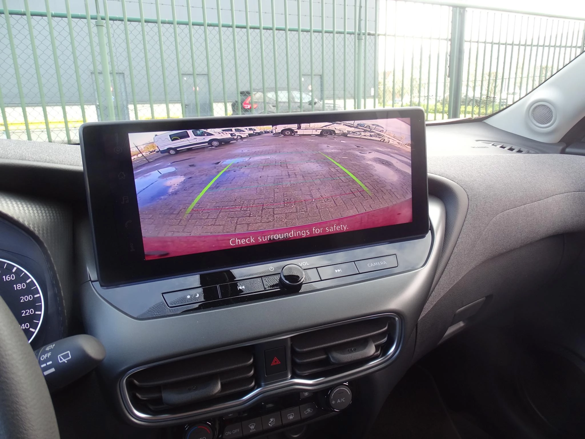 Nissan Juke 1.0 DIG-T Acenta automaat