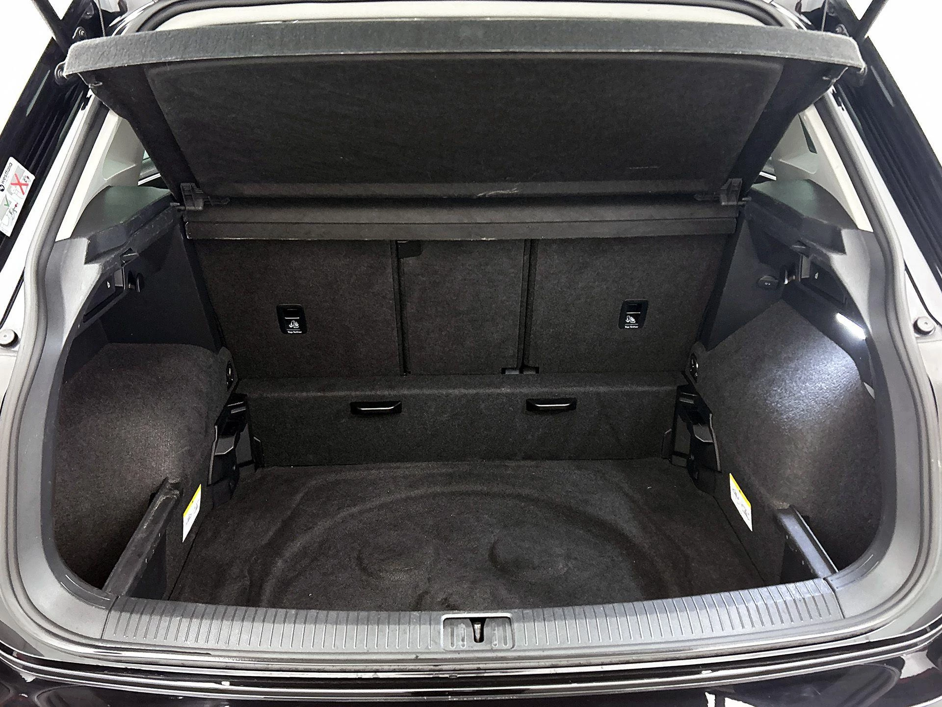 Volkswagen-Tiguan-image-27