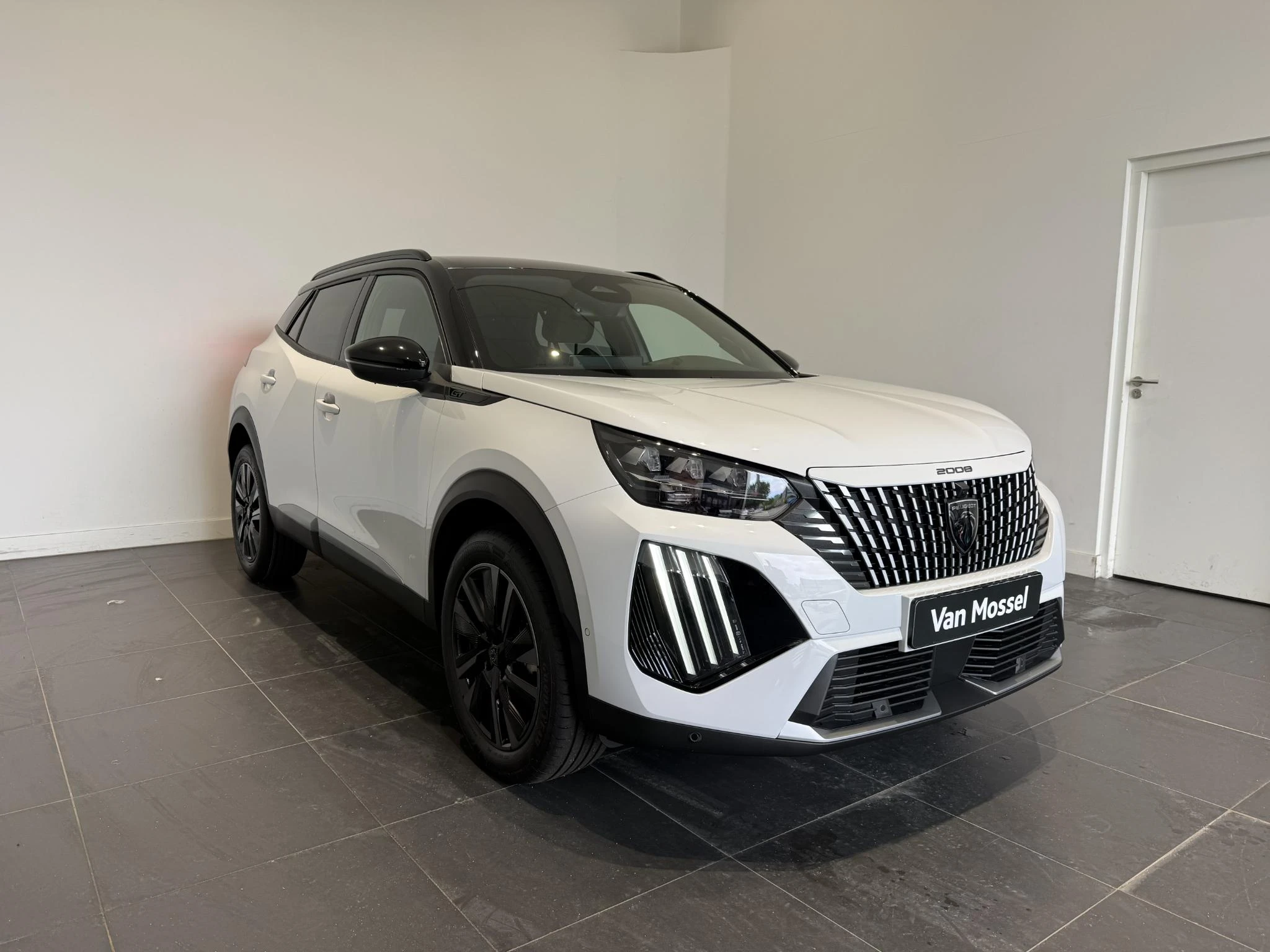 Peugeot-2008-image-2