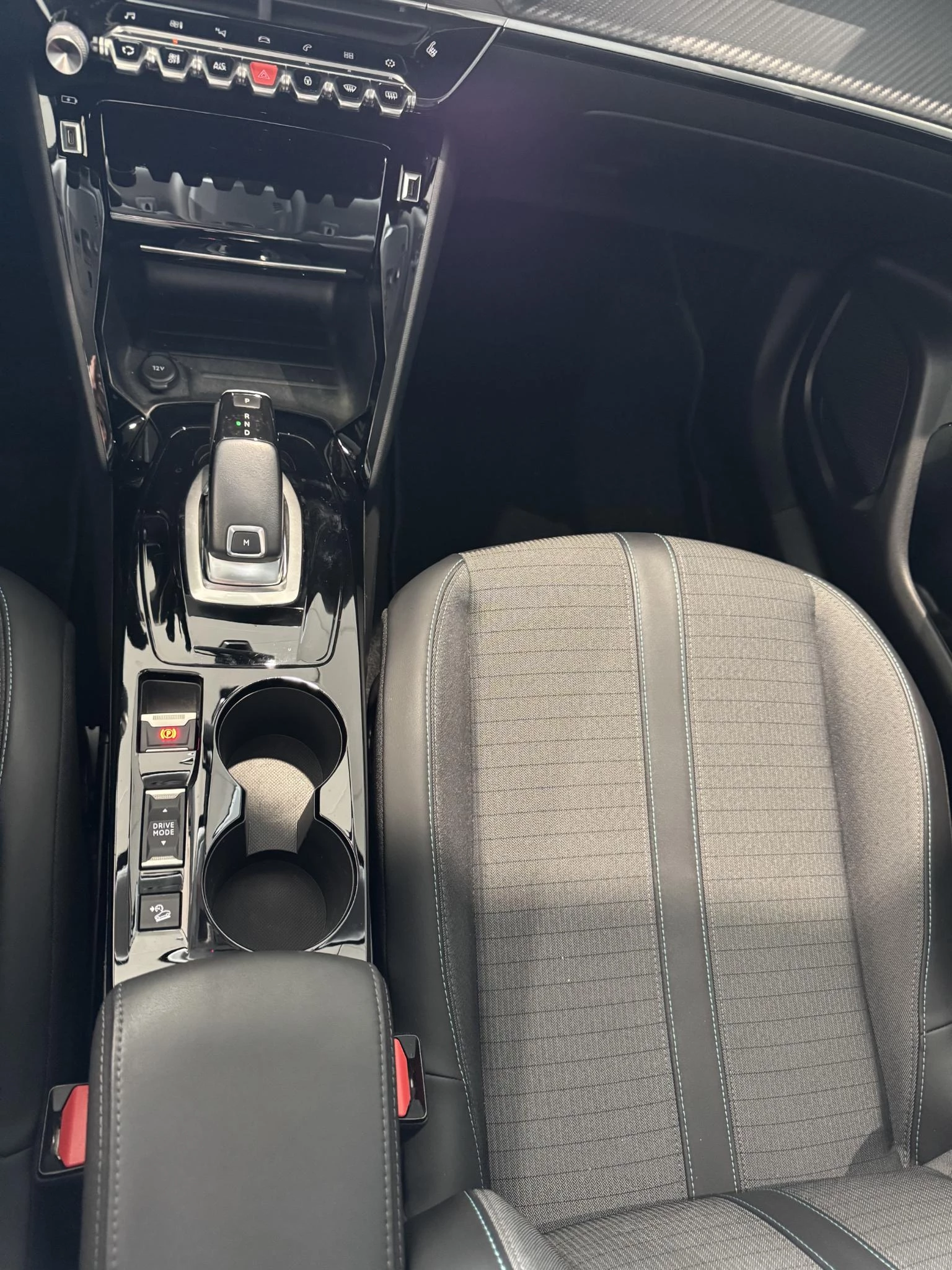 Peugeot-2008-image-12