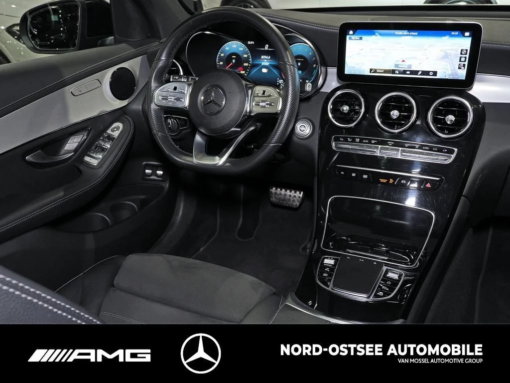 Mercedes-Benz GLC 300 e 4M PANO AHK KAMERA DISTRO LED DAB 9G