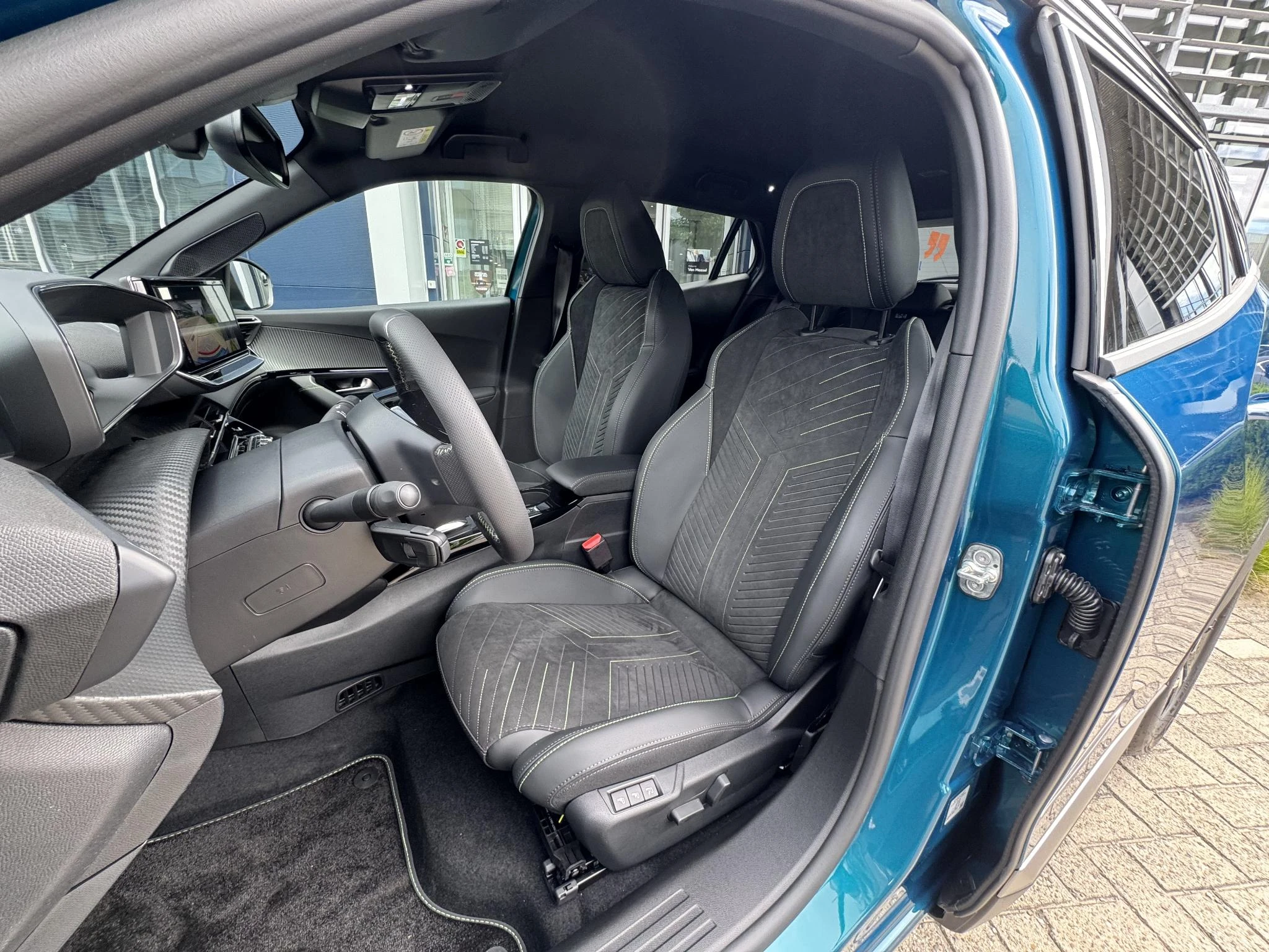 Peugeot-2008-image-8