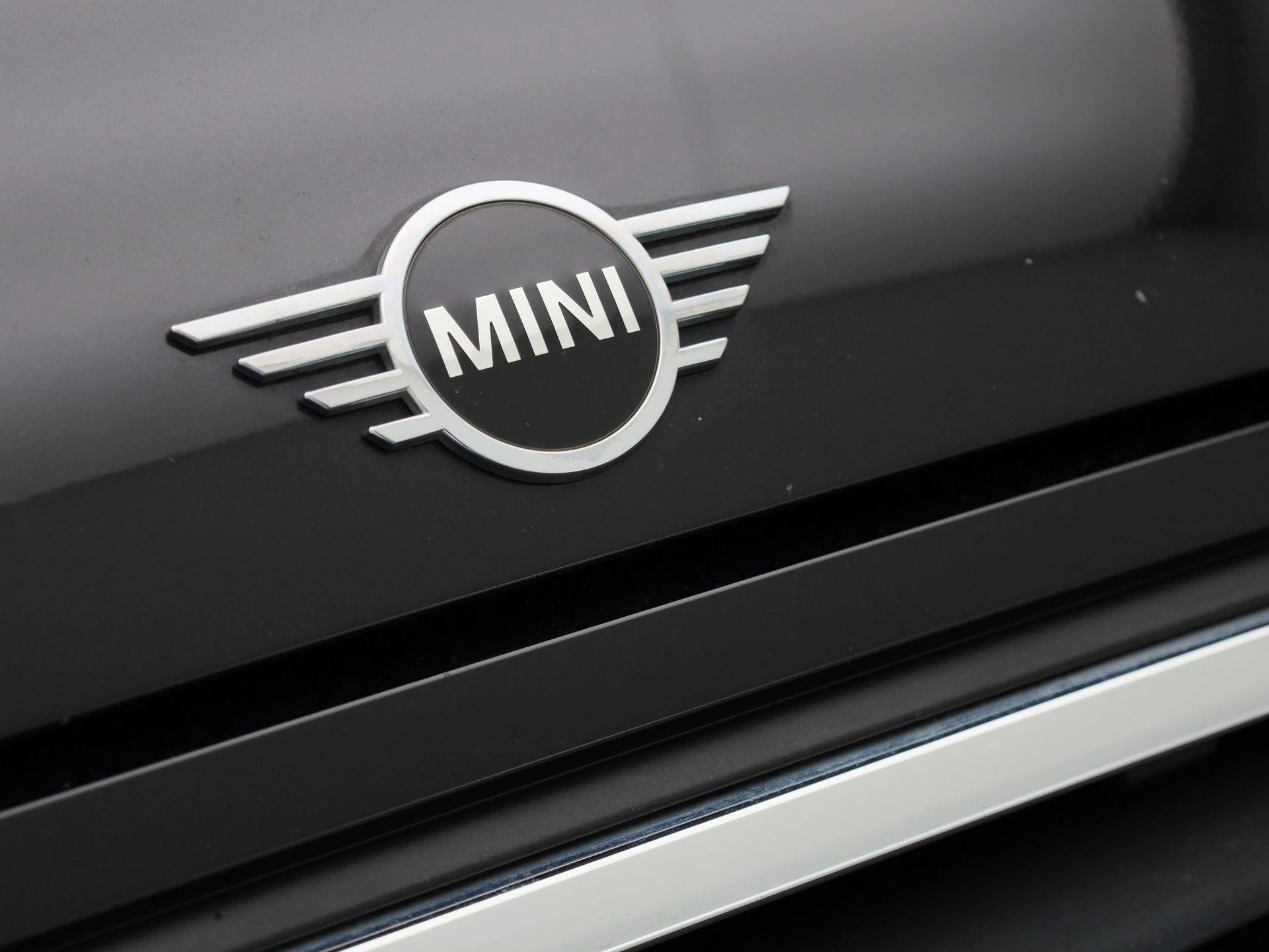 MINI-One-image-32